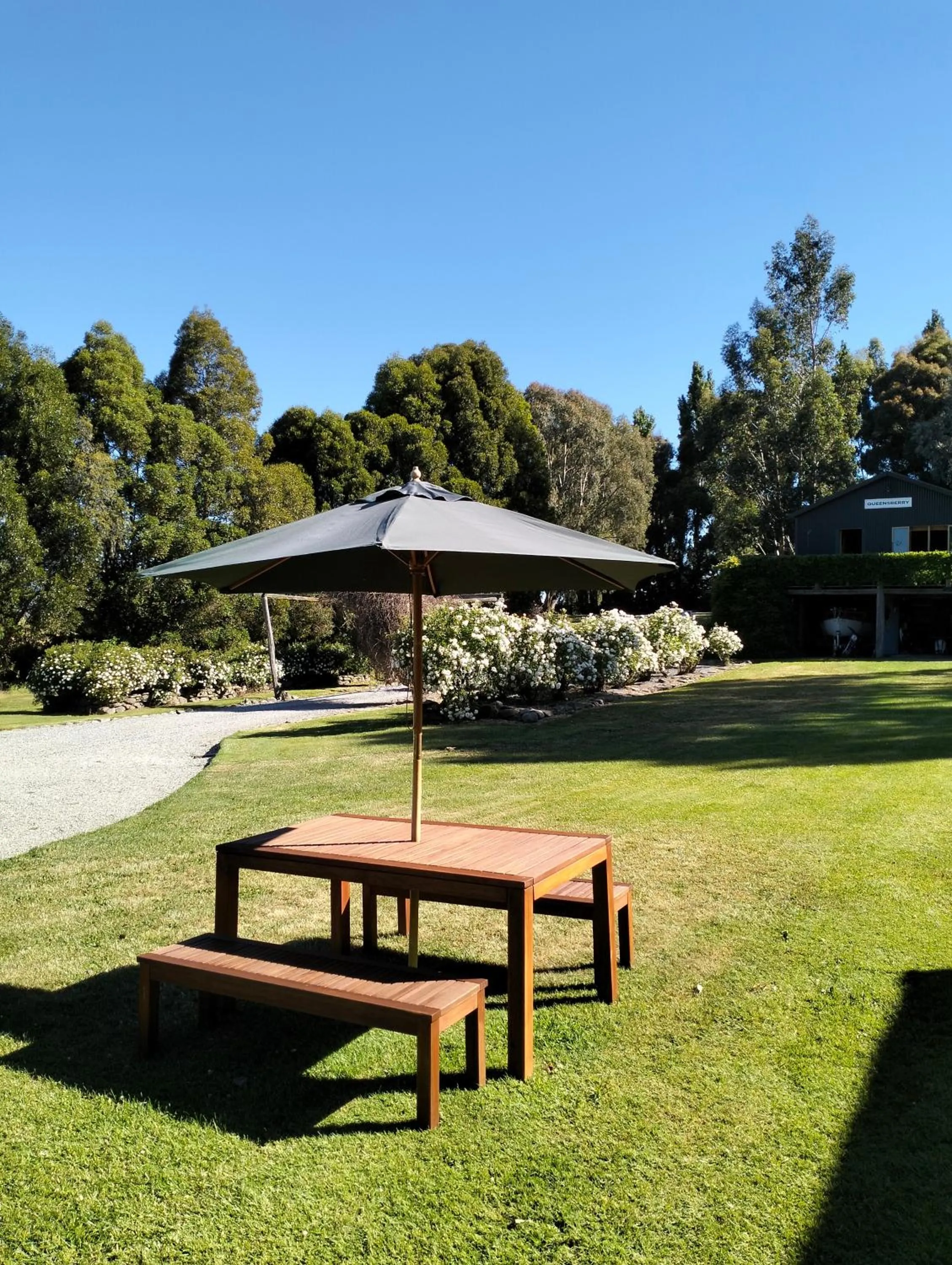 Garden in Queensberry Inn