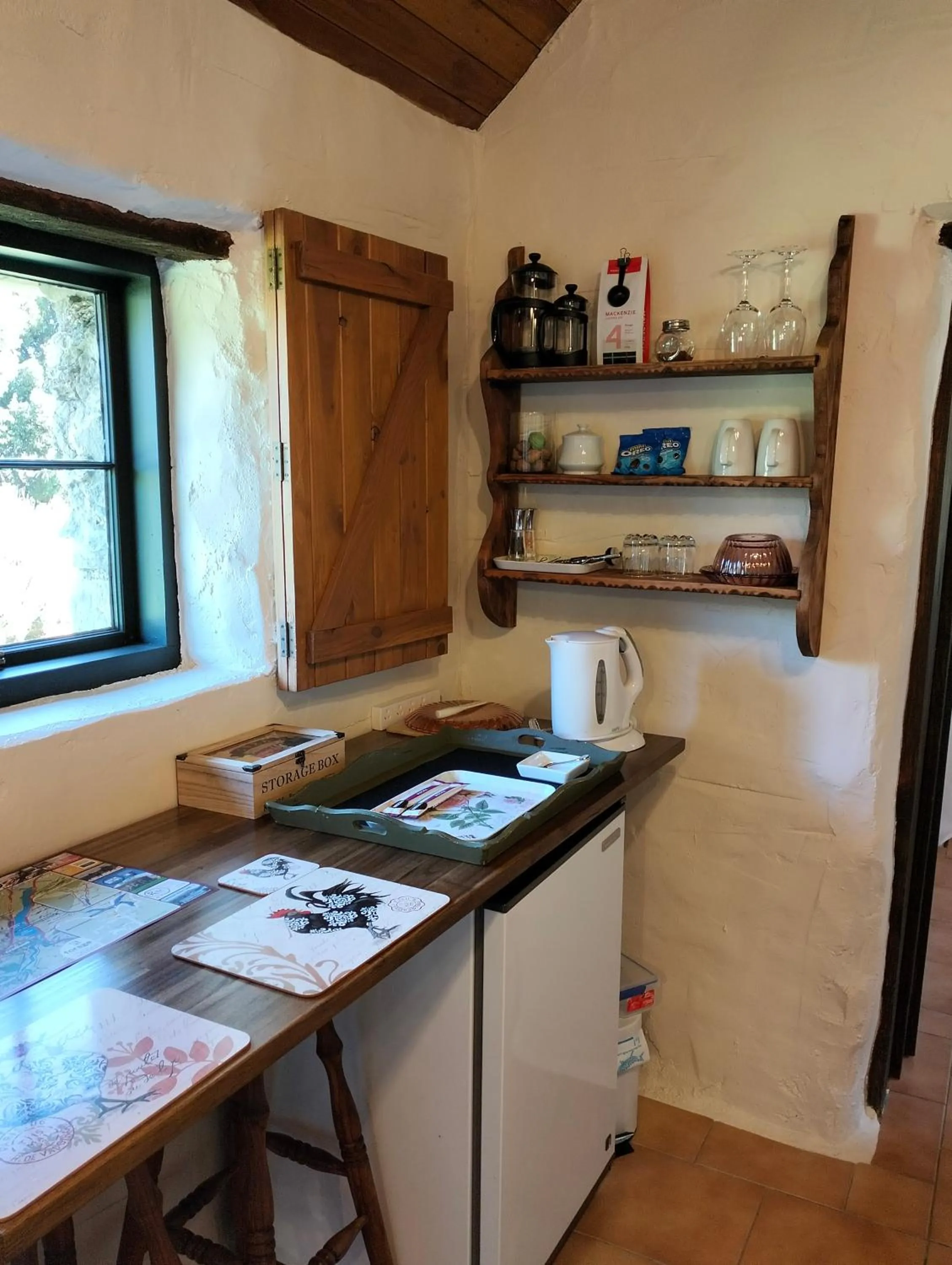 Coffee/tea facilities in Queensberry Inn