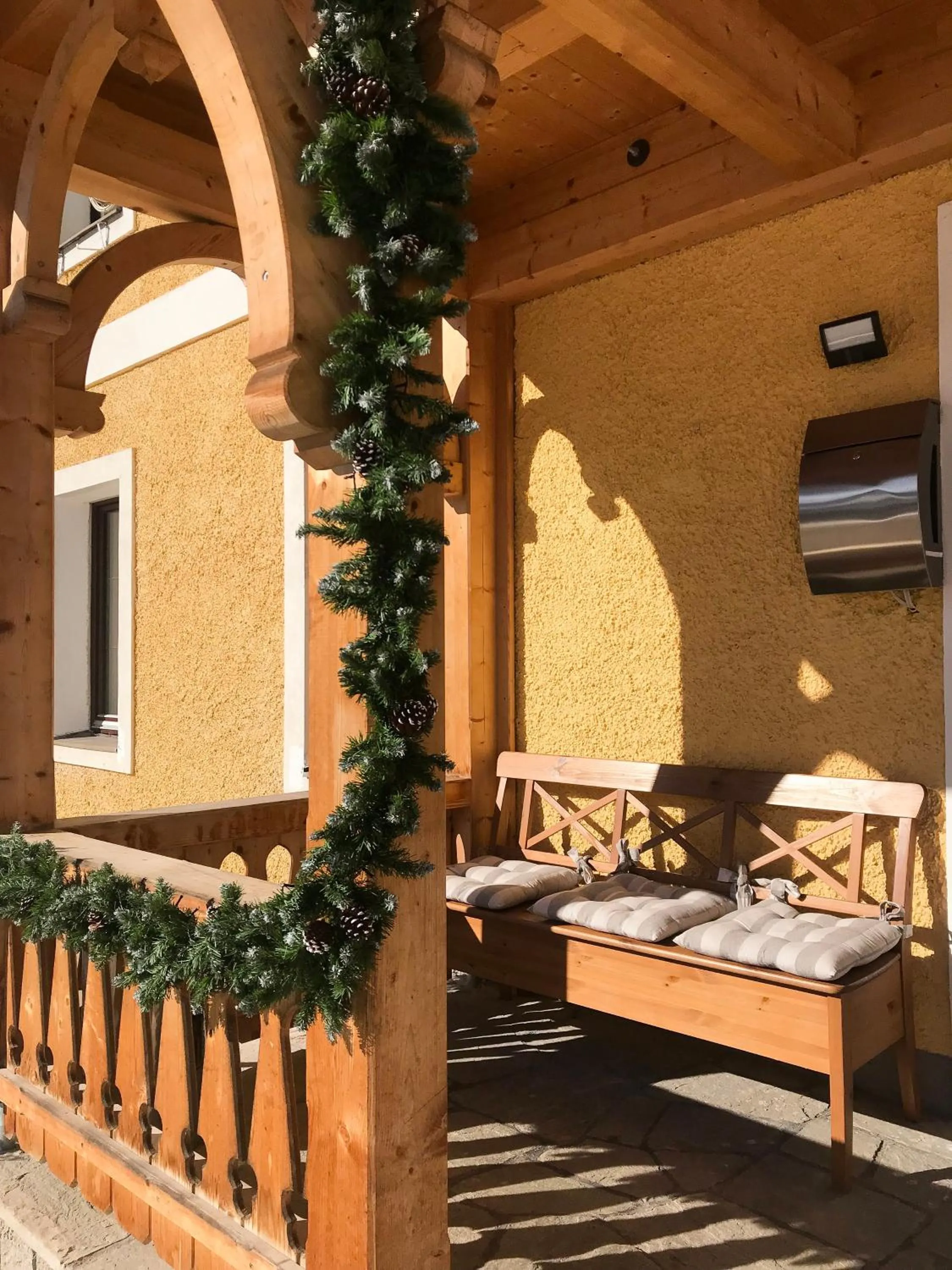 Facade/entrance in Der Ulmenhof