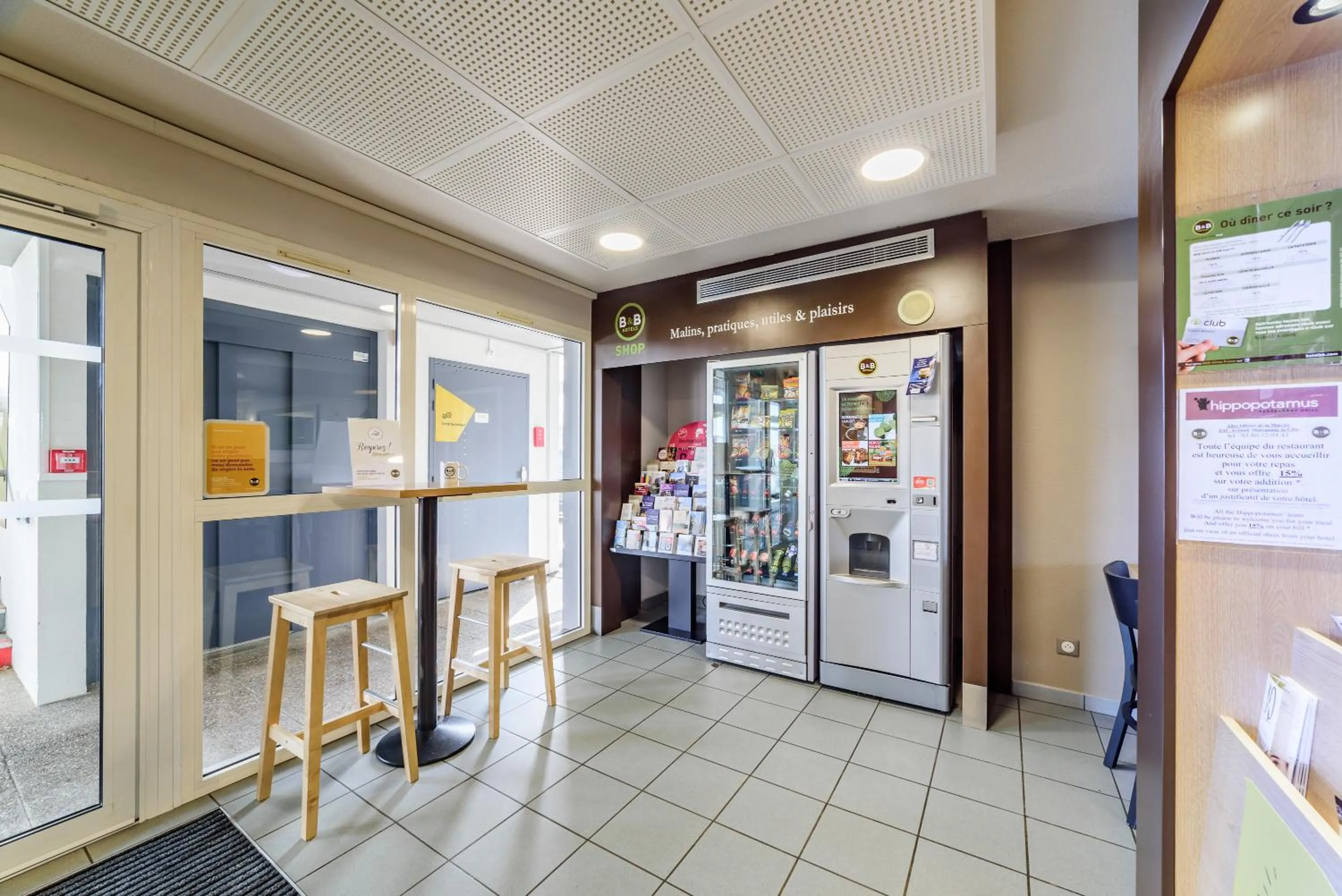 Food and drinks in B&B HOTEL Dijon Marsannay