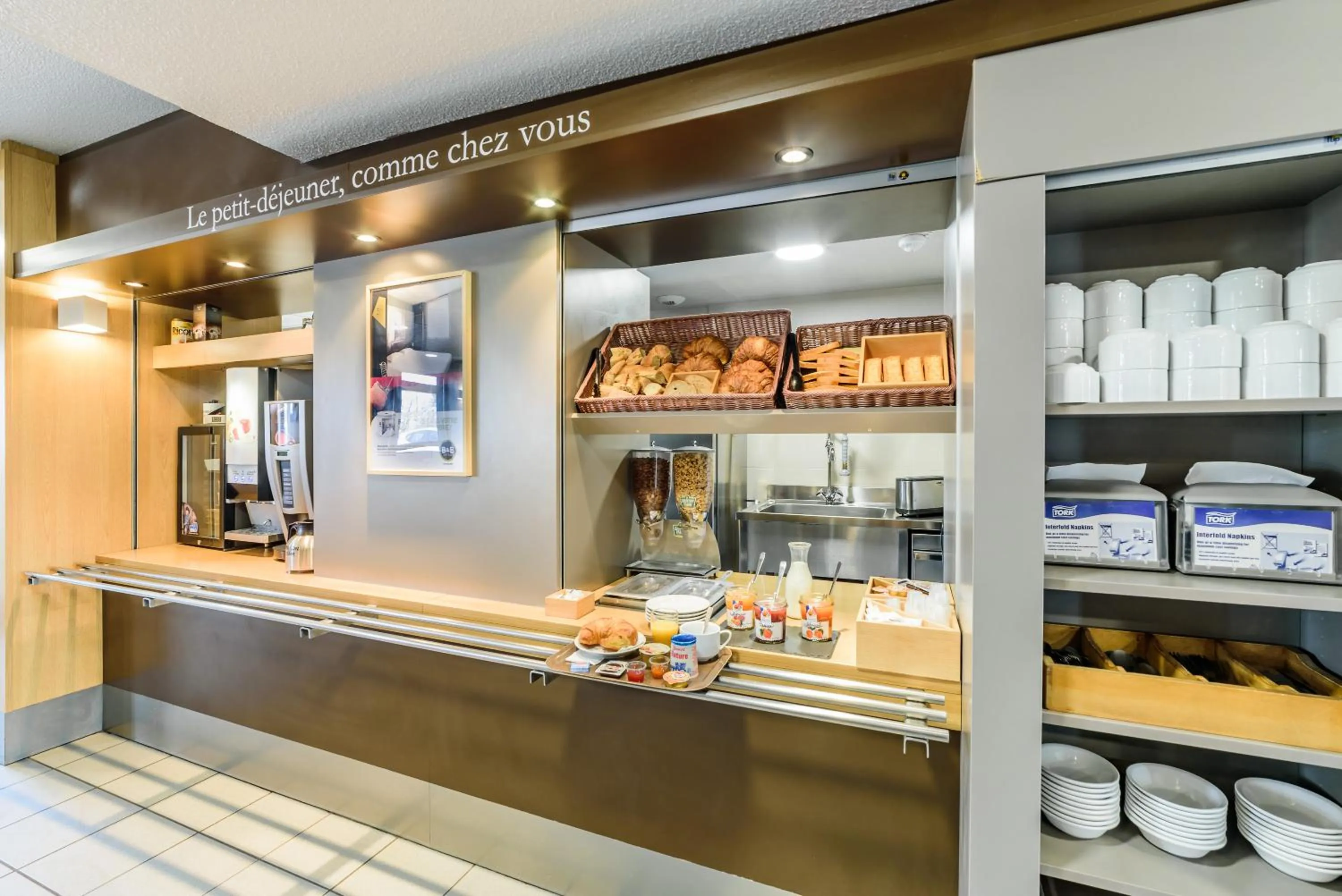 Buffet breakfast in B&B HOTEL Dijon Marsannay