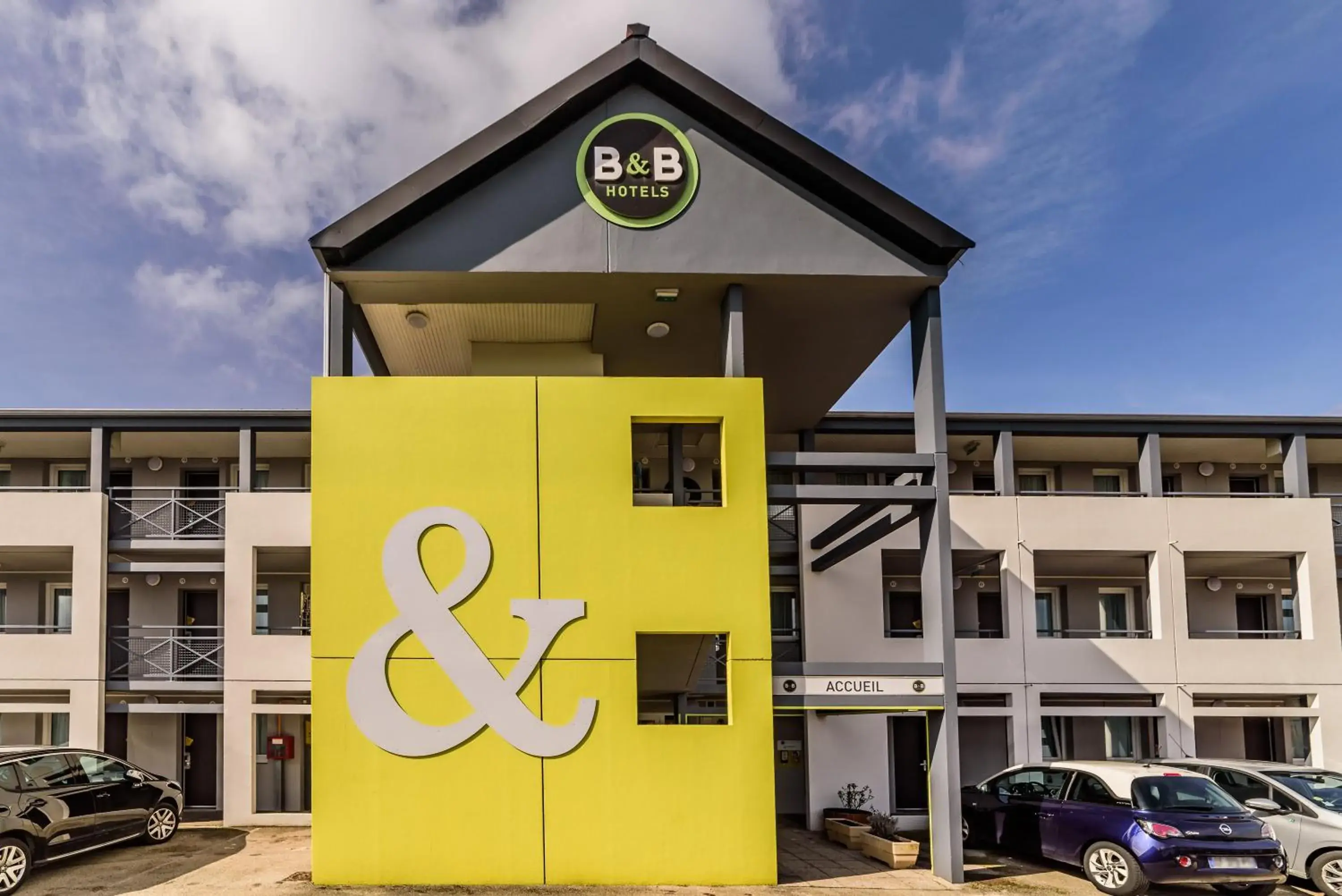 Facade/entrance in B&B HOTEL Dijon Marsannay Facade/entrance in B&B HOTEL Dijon Marsannay