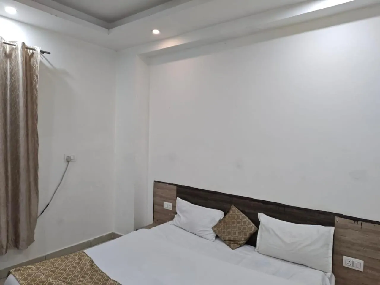 Bed in Prem Resort