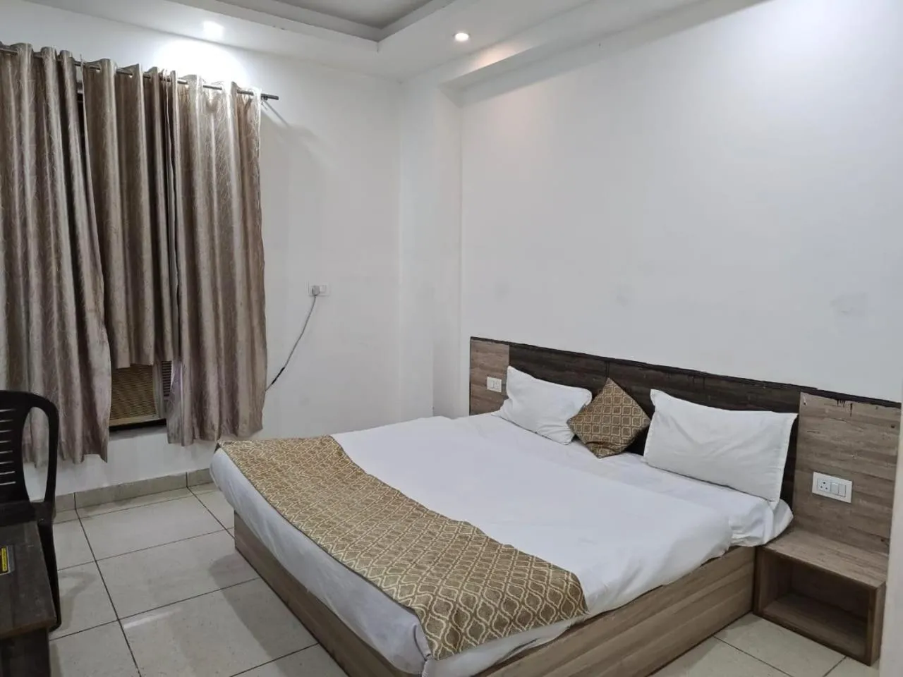 Bed in Prem Resort