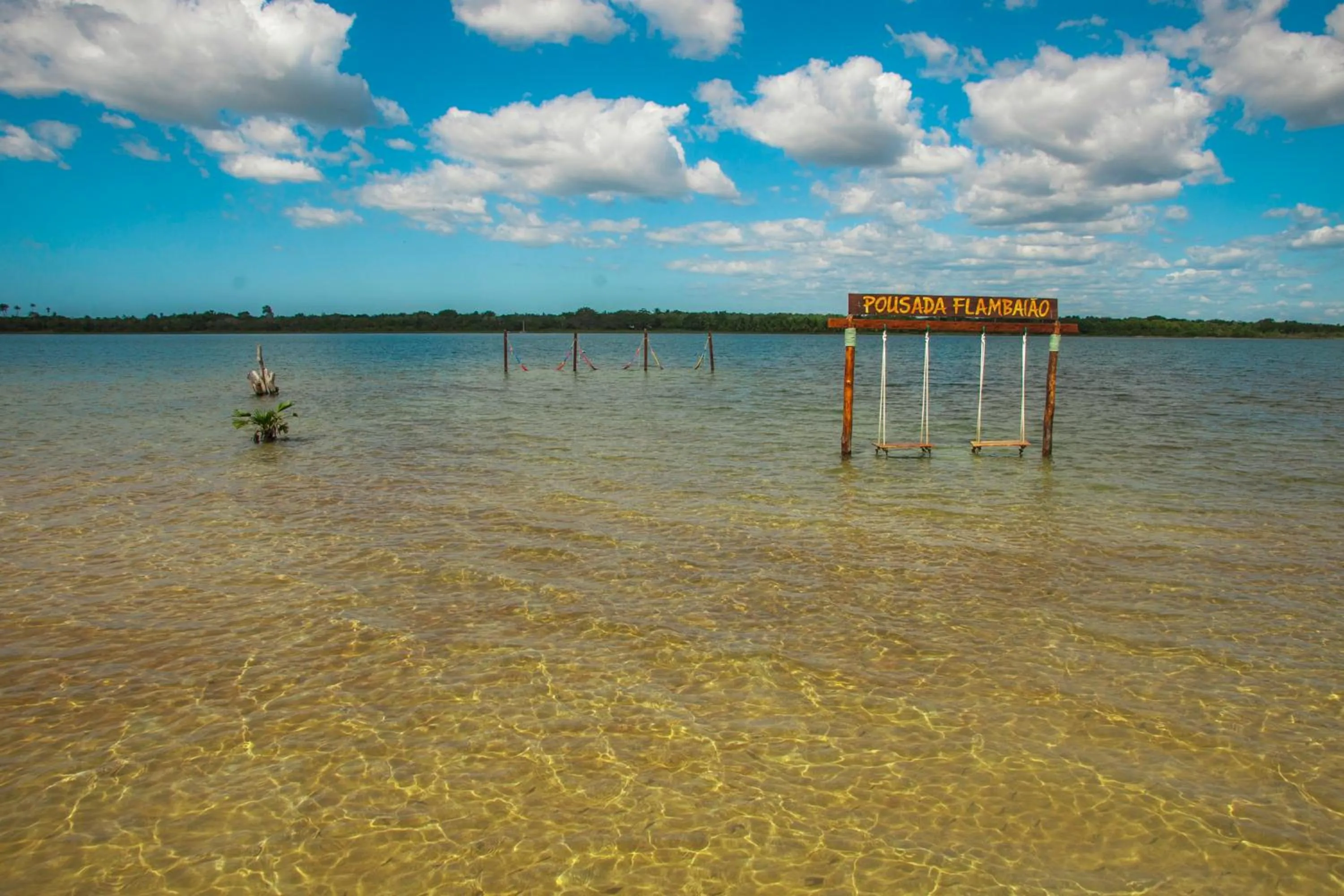 Lake view in Pousada Flambaião