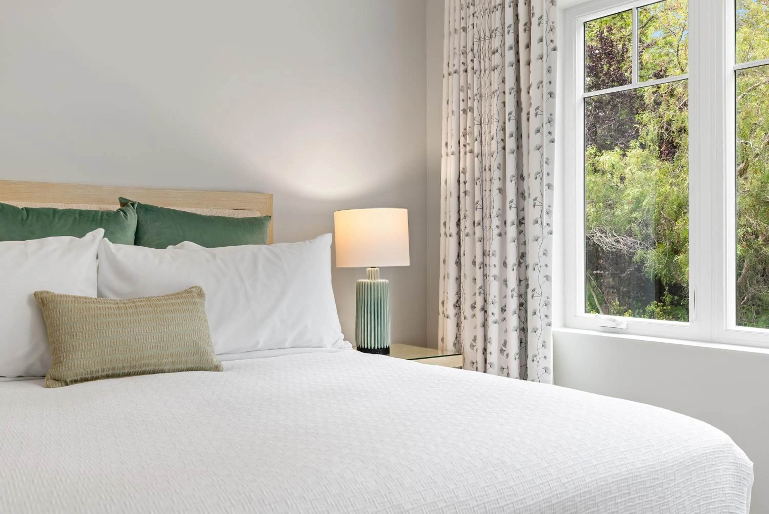 Bed in Avila Village Inn