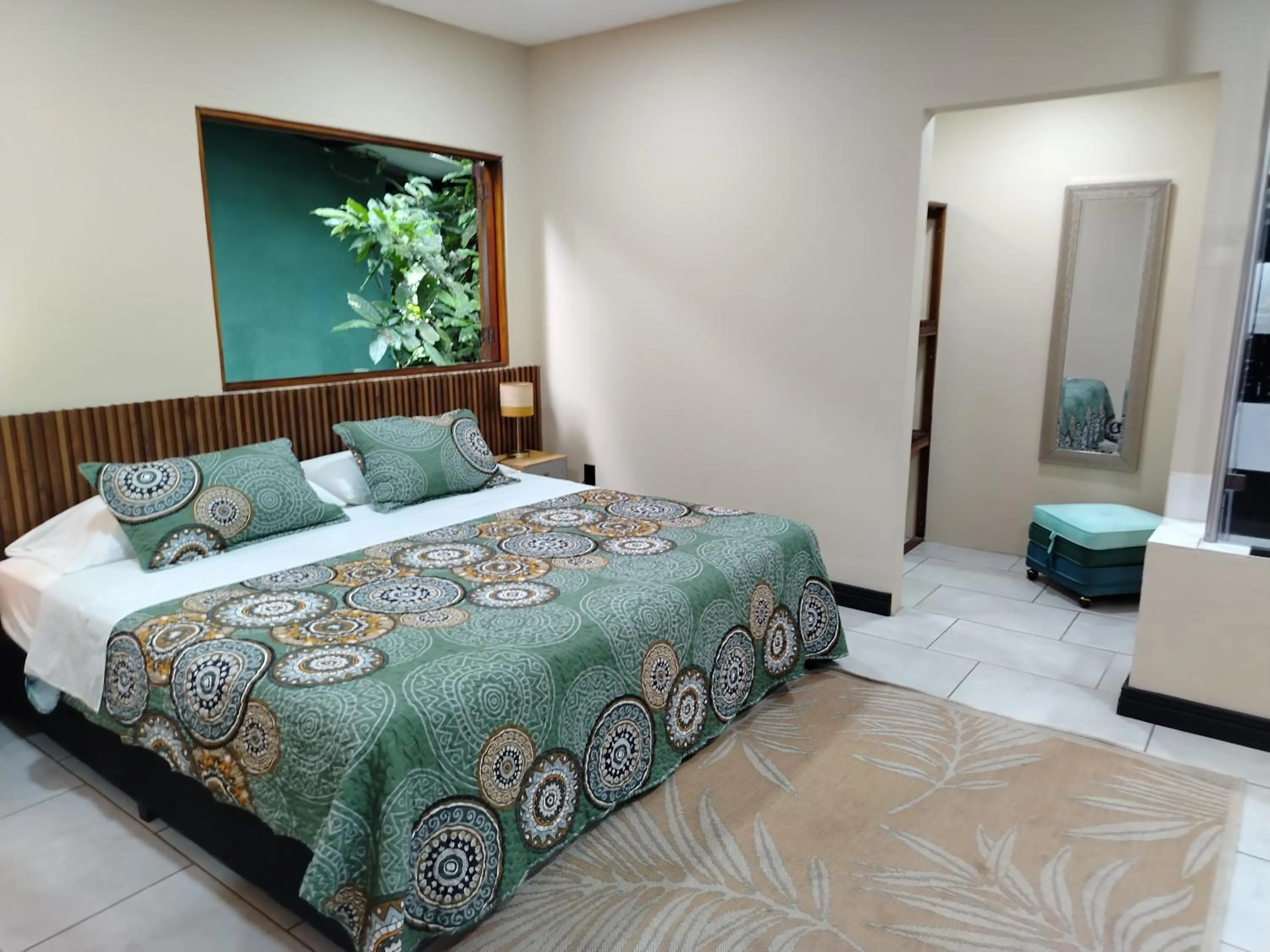 Photo of the whole room, Bed in The Green Jungle & Tree House Caribe