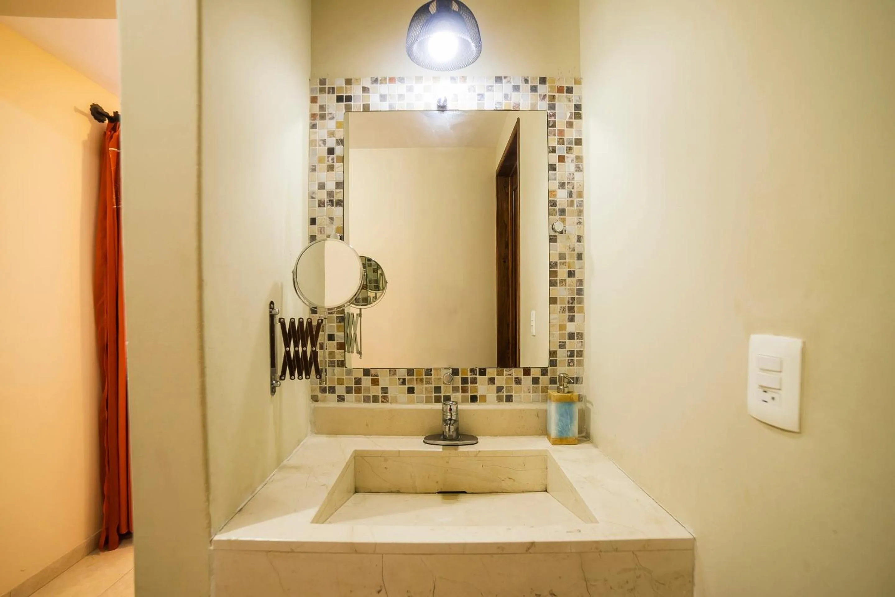 Bedroom in HOTEL XIADANI Restaurante, Temazcal & Spa