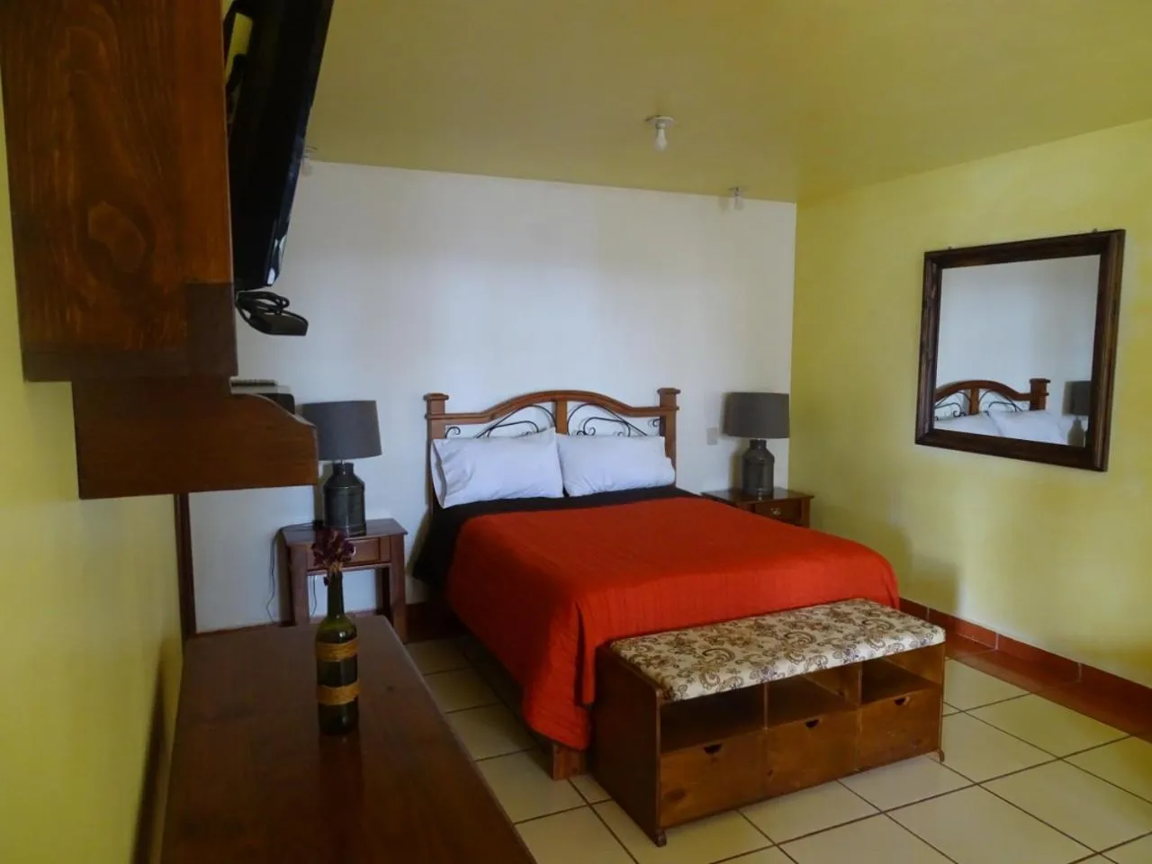 Bed in HOTEL XIADANI Restaurante, Temazcal & Spa