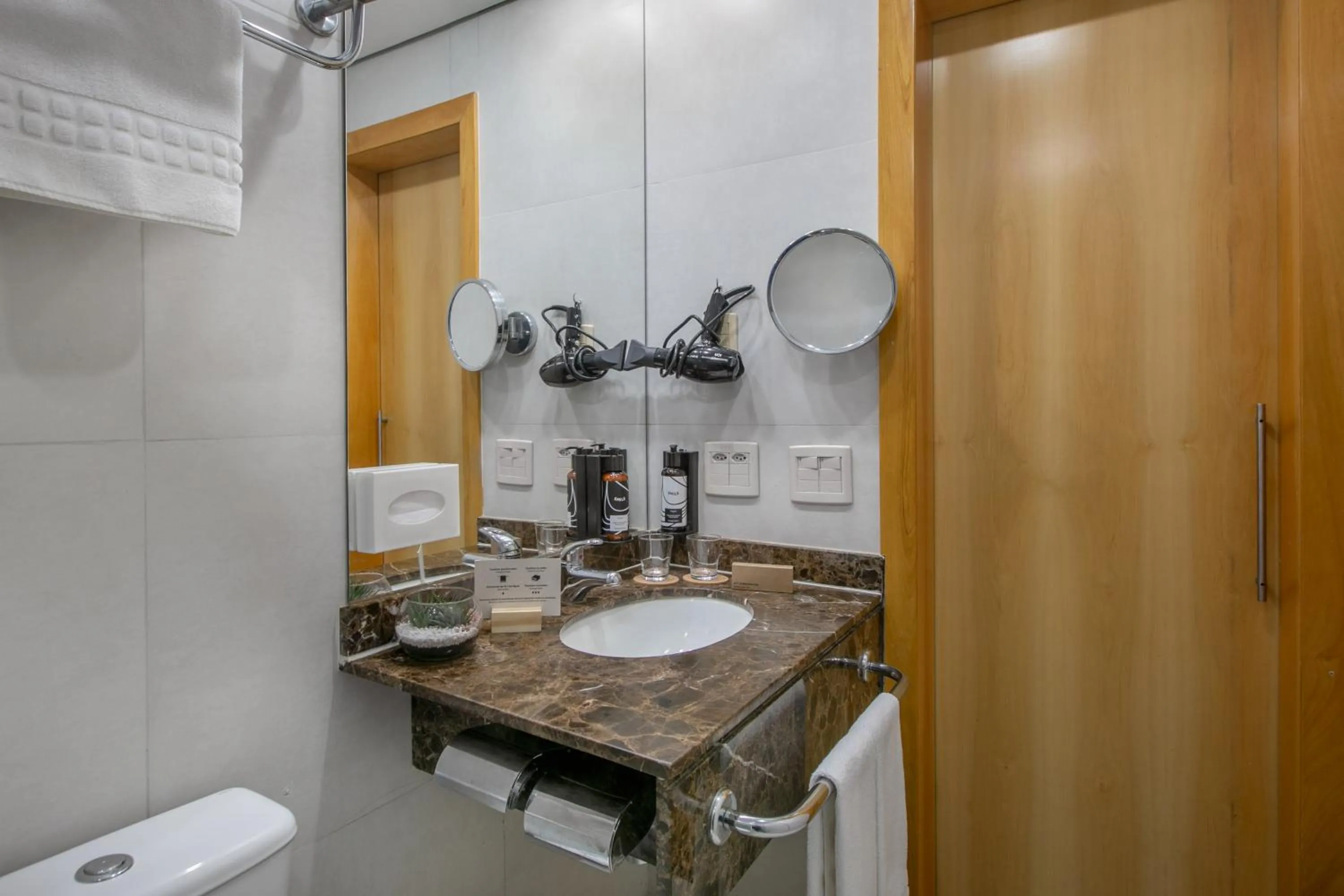 Bathroom in INNSiDE by Meliá São Paulo Higienópolis