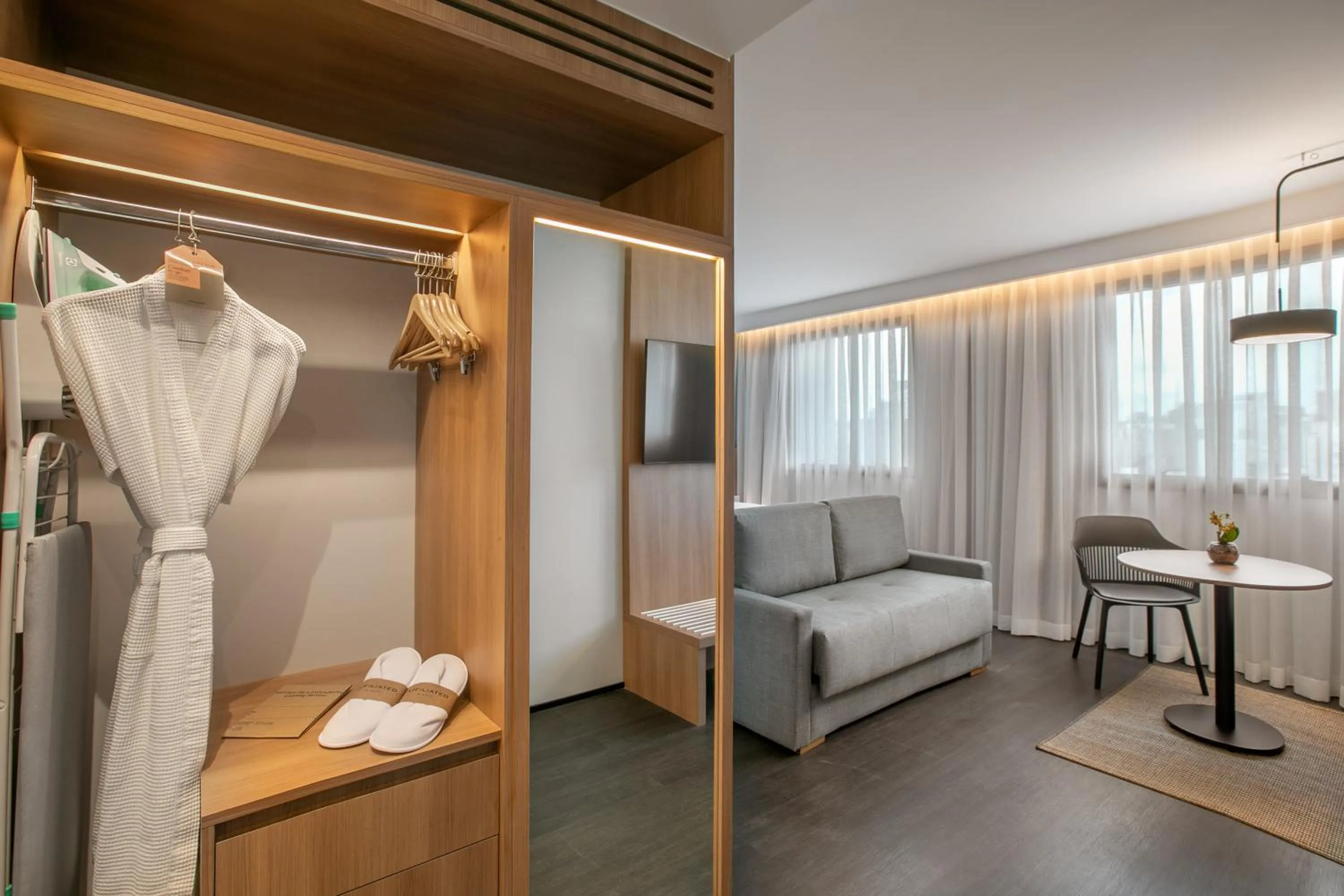 Photo of the whole room, Bed in INNSiDE by Meliá São Paulo Higienópolis