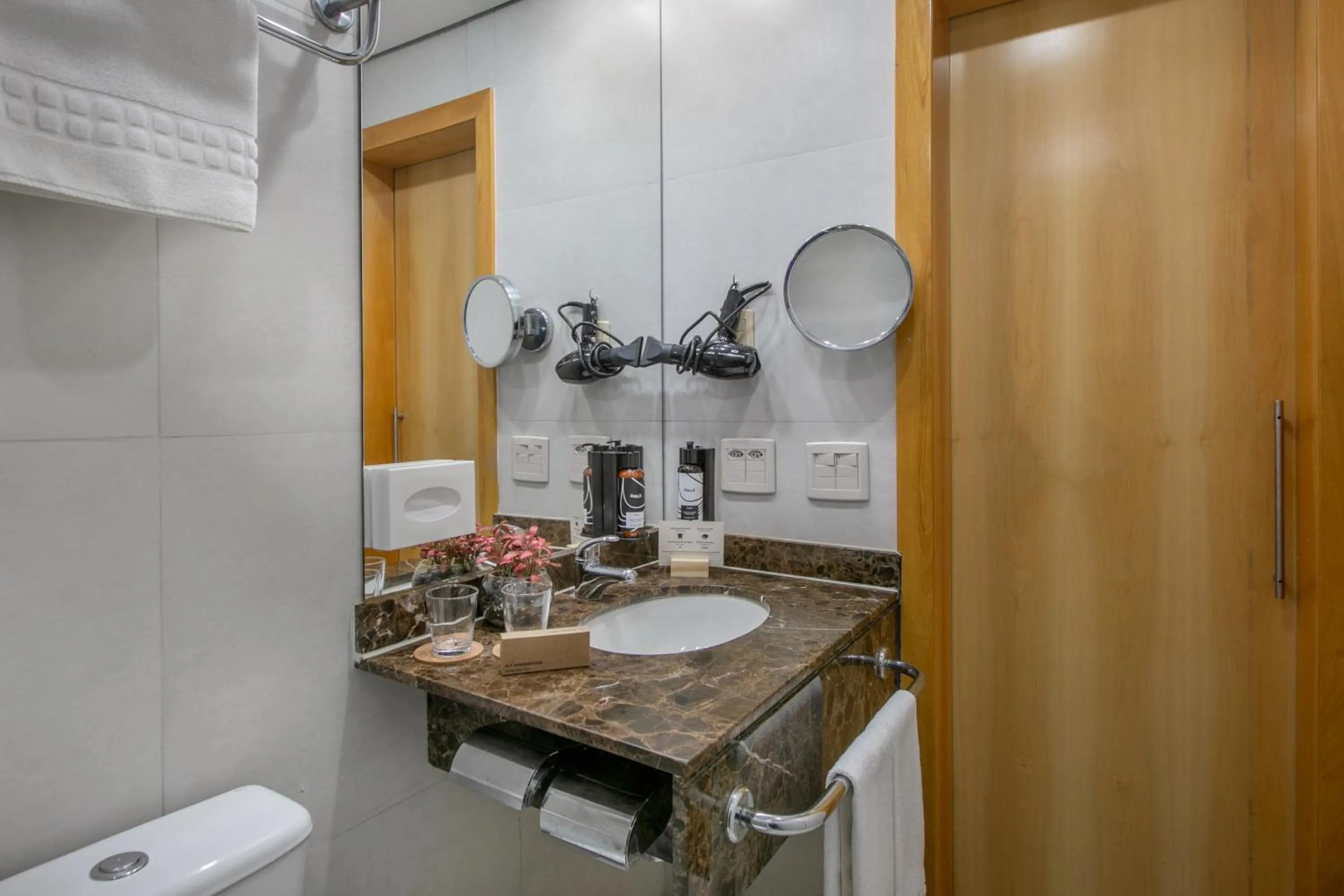 Bathroom in INNSiDE by Meliá São Paulo Higienópolis