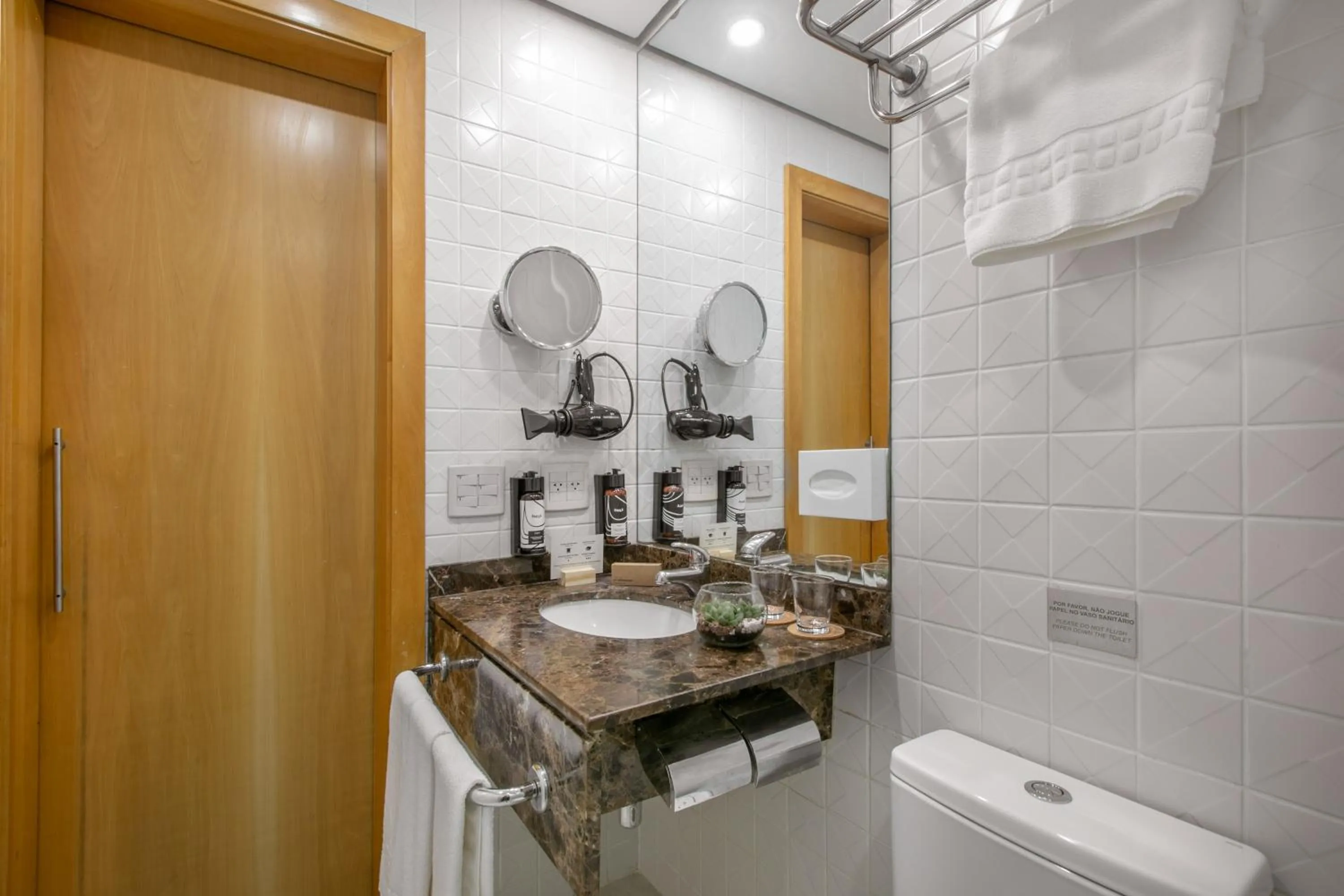 Bathroom in INNSiDE by Meliá São Paulo Higienópolis