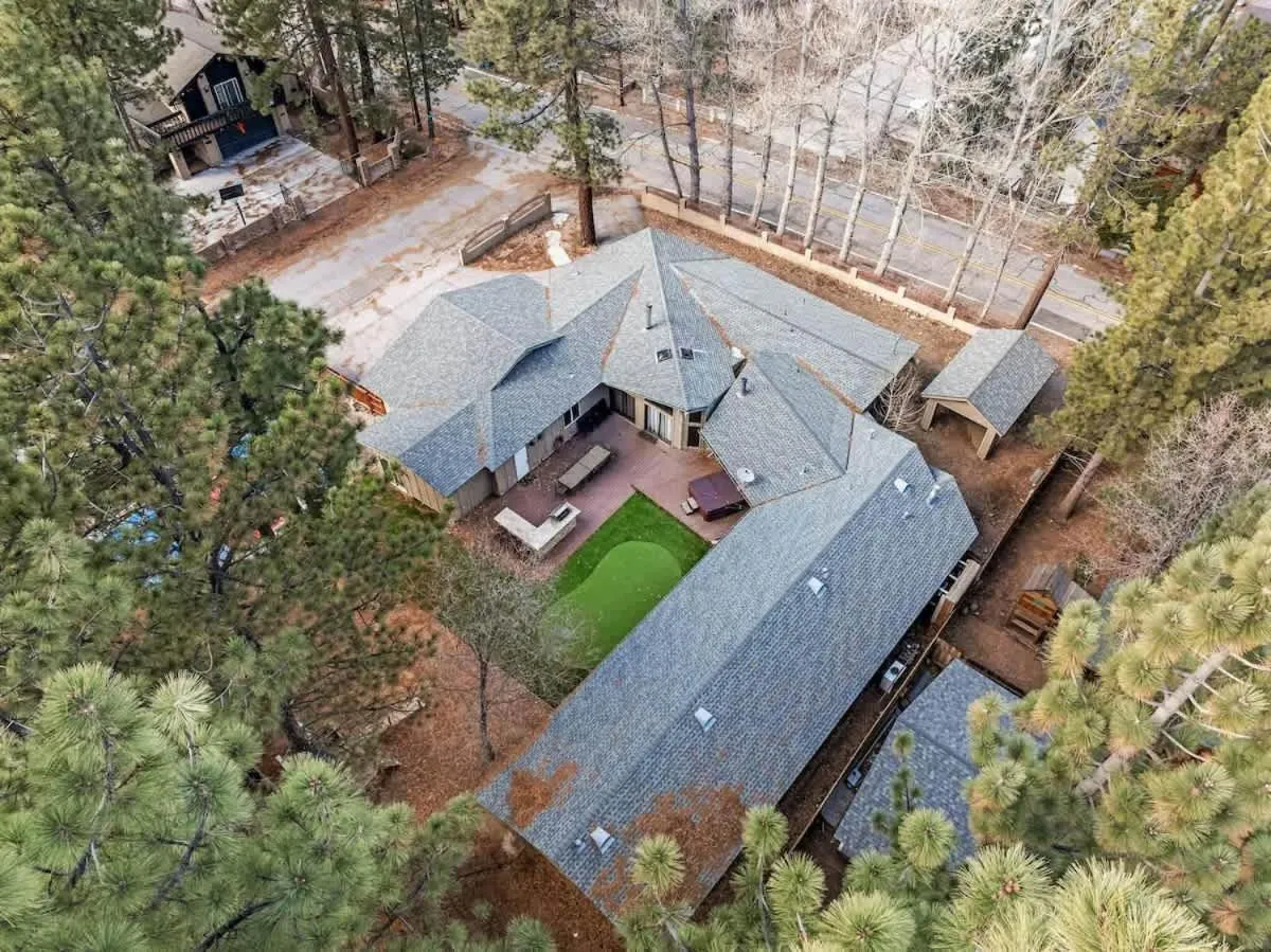 Indoor Pool Game Rm Pickleball Spa BBQ PetOk