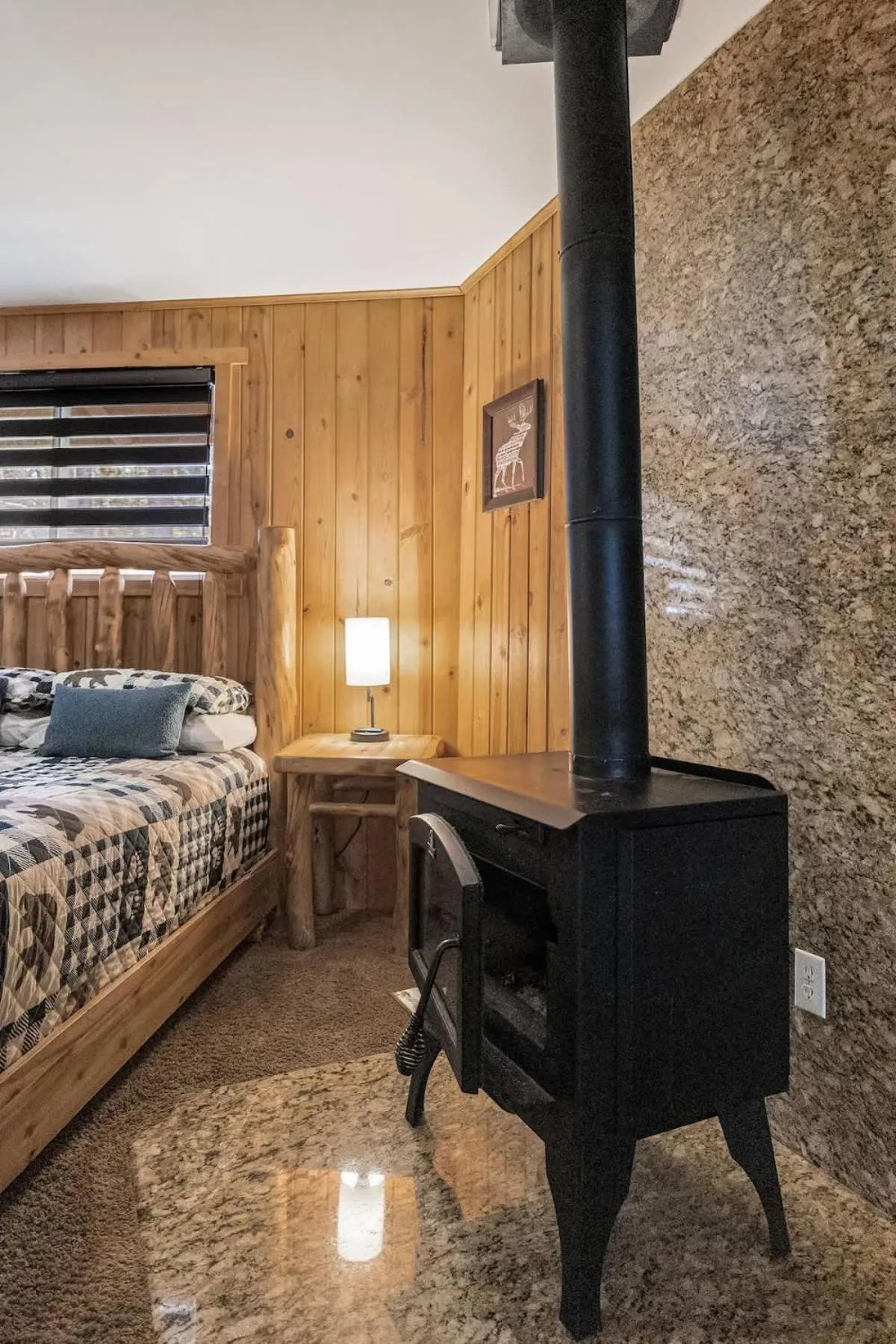 Bed in Indoor Pool Game Rm Pickleball Spa BBQ PetOk