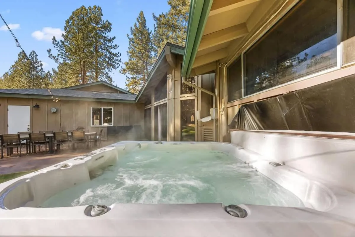 Indoor Pool Game Rm Pickleball Spa BBQ PetOk