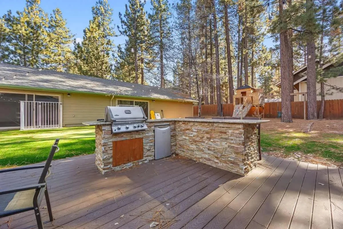 Indoor Pool Game Rm Pickleball Spa BBQ PetOk