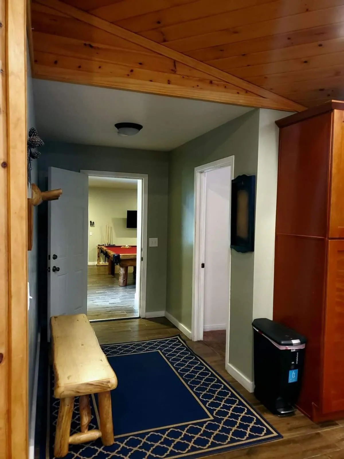 Bed in Indoor Pool Game Rm Pickleball Spa BBQ PetOk