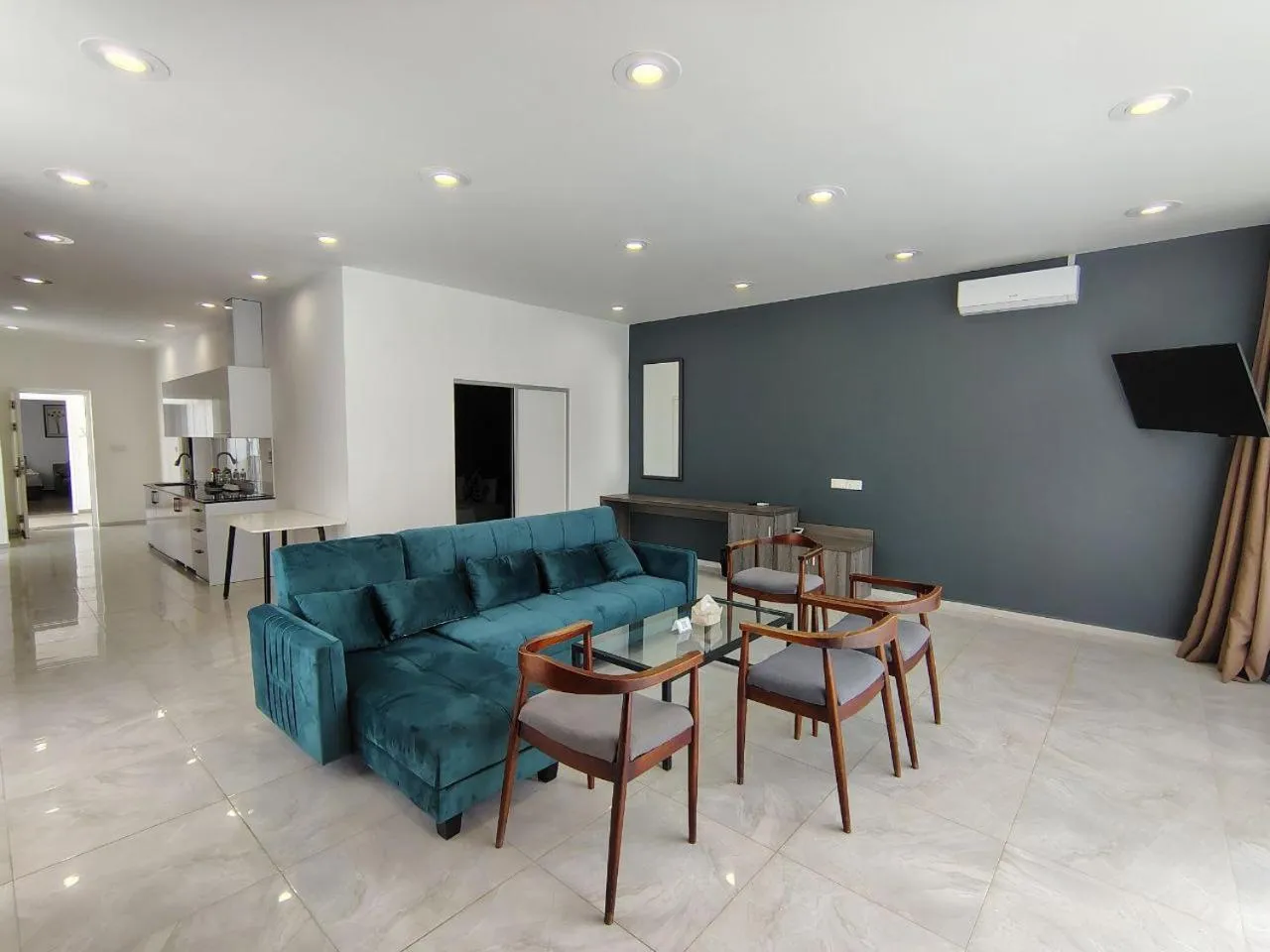 TV and multimedia in White Boutique Hotel and Residences