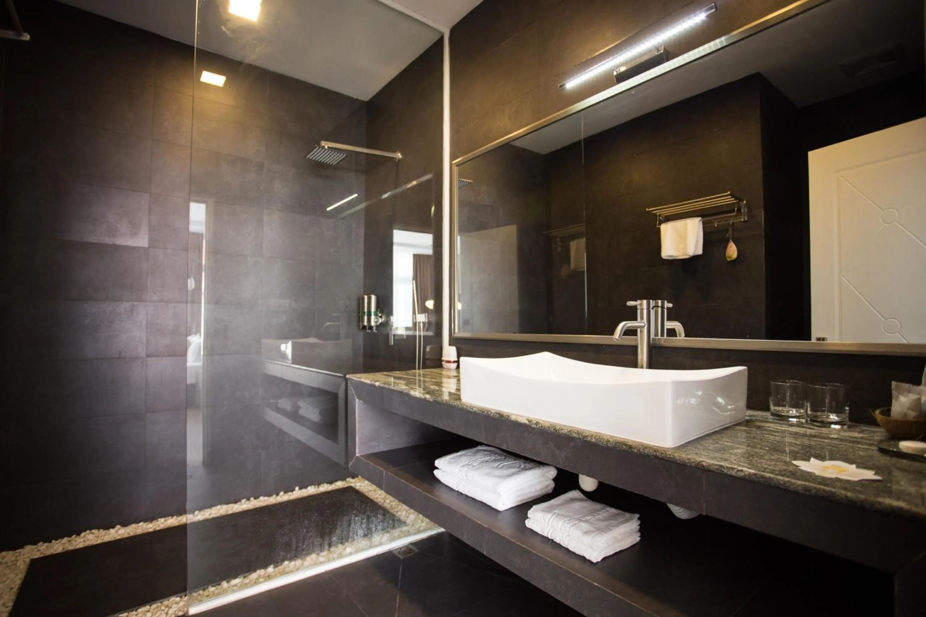 Bathroom in White Boutique Hotel and Residences