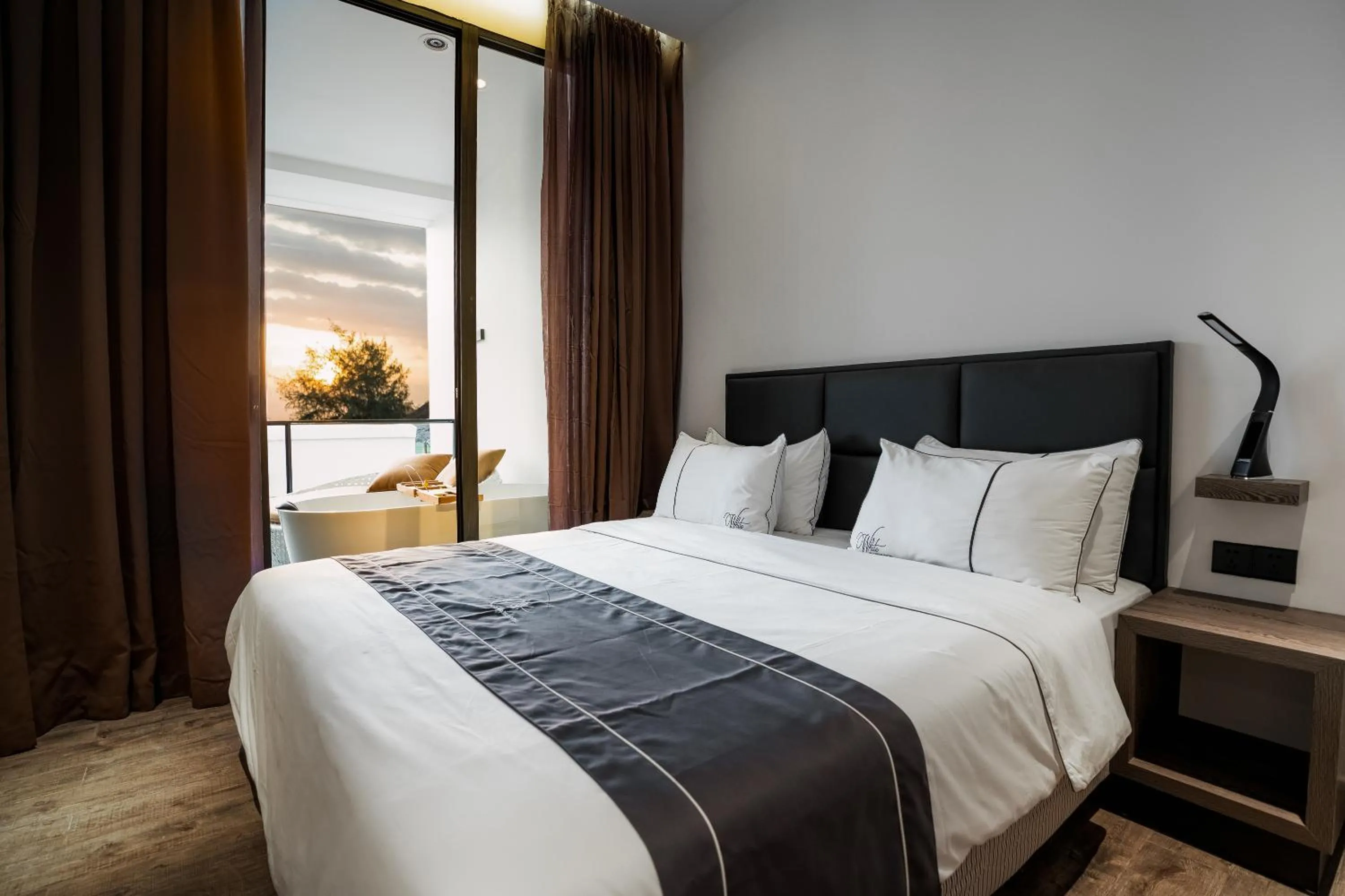 Bed in White Boutique Hotel and Residences