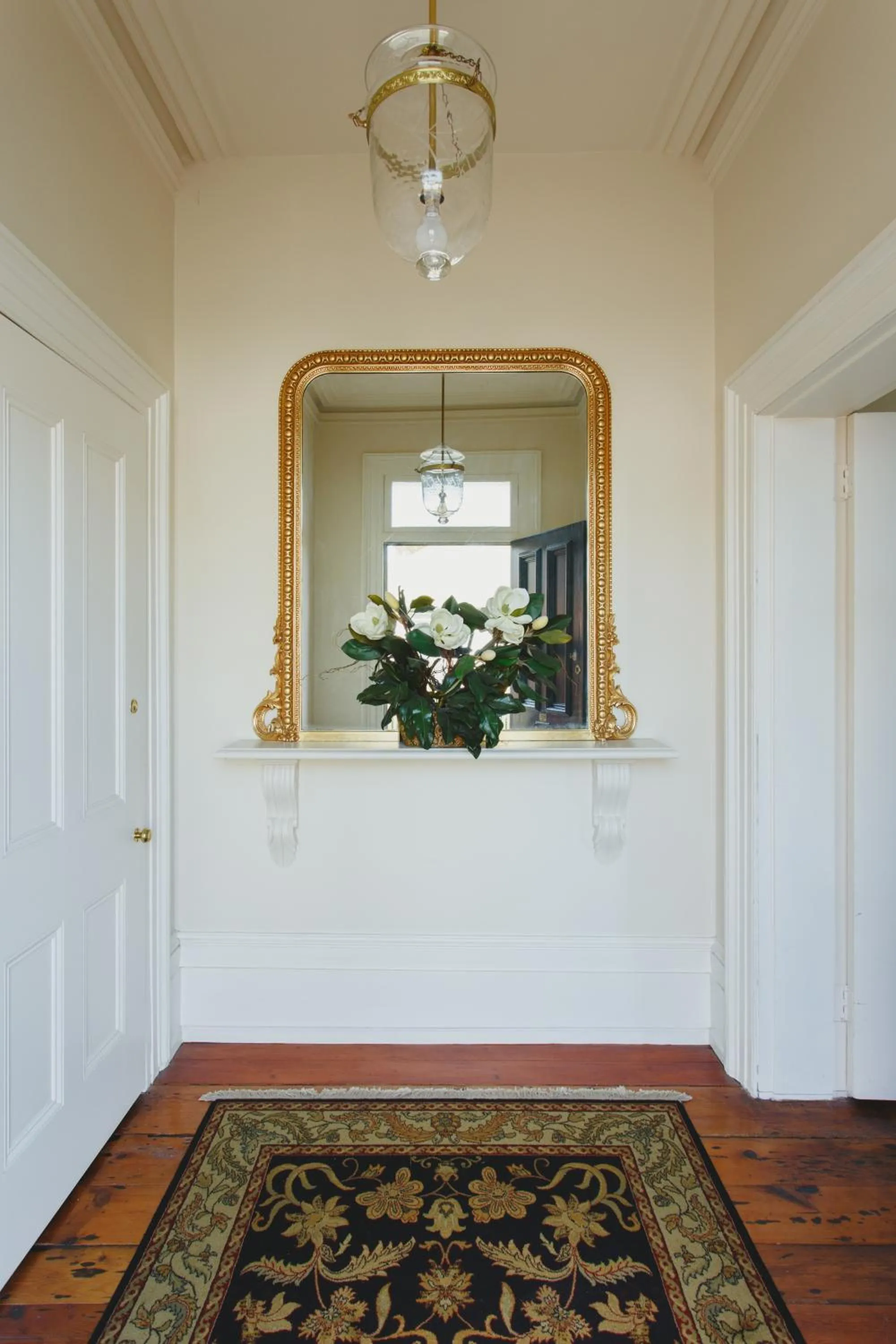 Decorative detail in Grand Old Duke