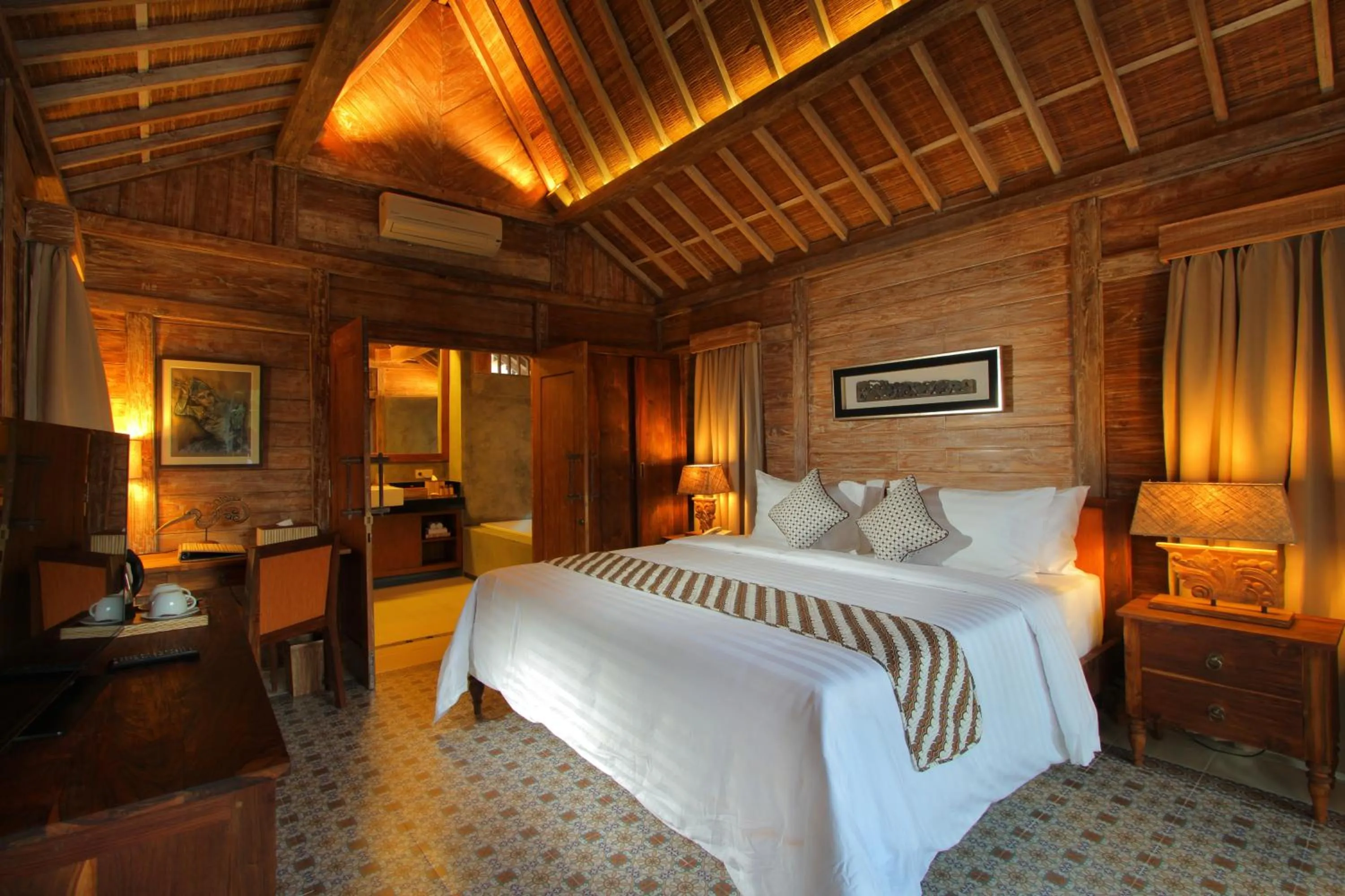 Photo of the whole room, Bed in Suarti Boutique Village