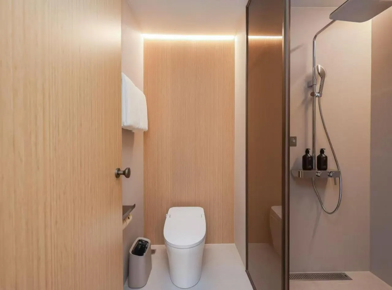 JI Hotel Shanghai Pudong Waigaoqiao Zhouhai Road Metro Station