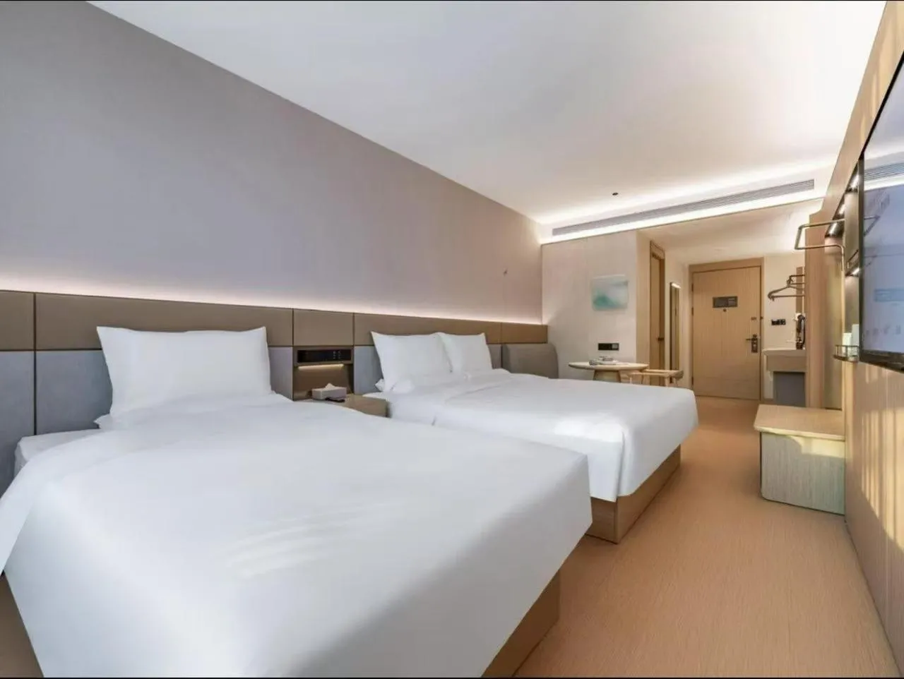 JI Hotel Shanghai Pudong Waigaoqiao Zhouhai Road Metro Station