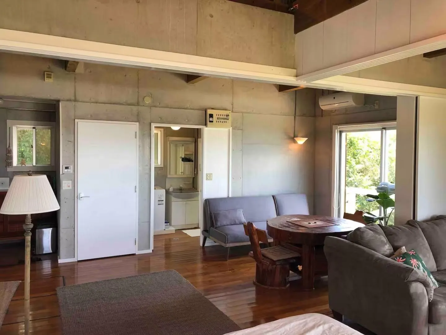Living room in PANORAMA Ocean View Cottage