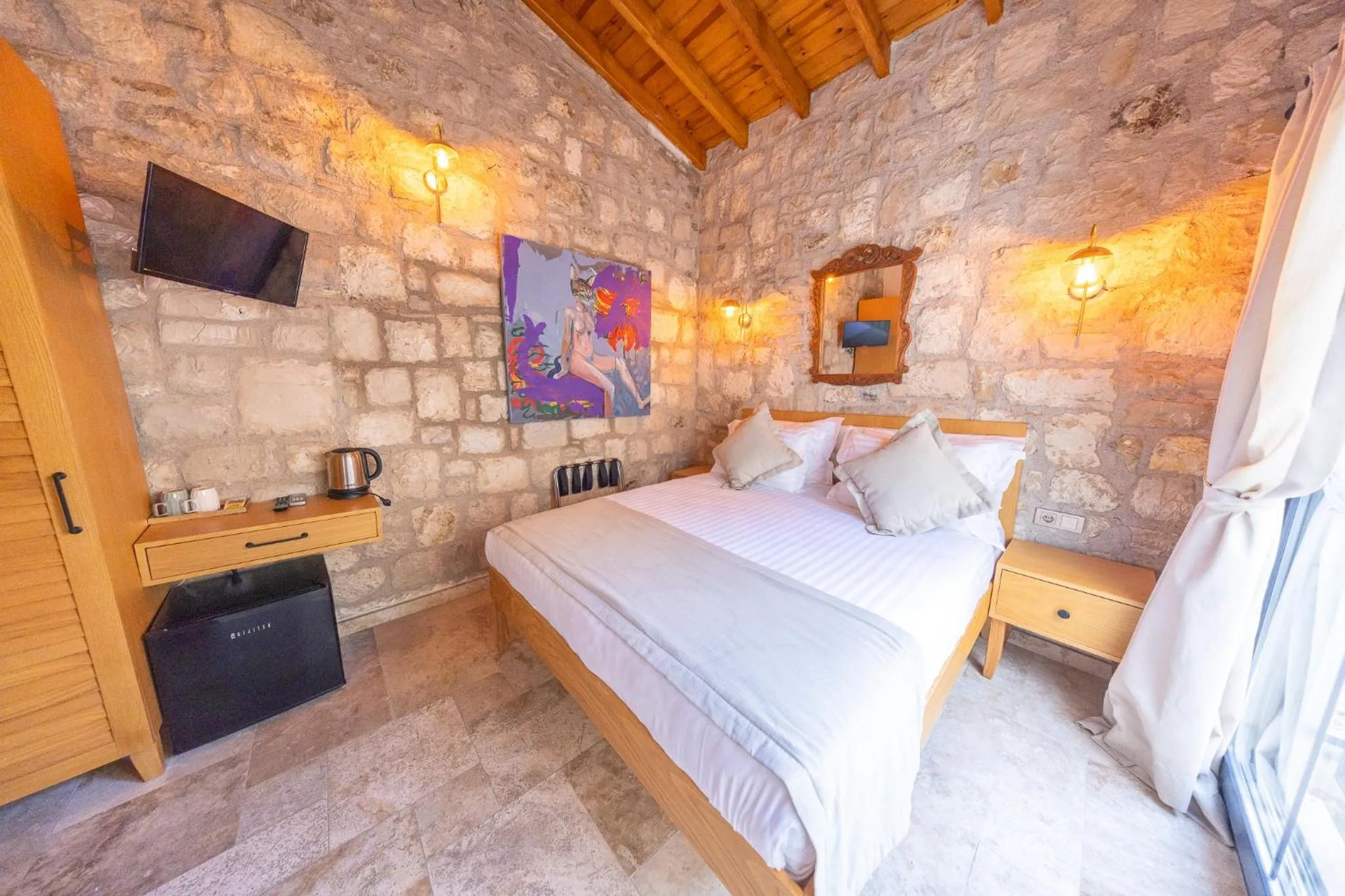 Atrium Suites Taş Konak