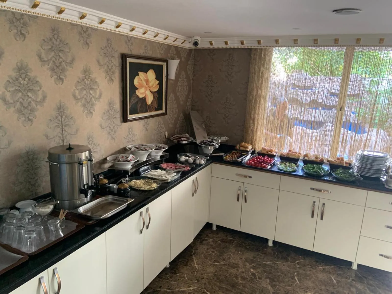 Buffet breakfast in Send Apart Otel