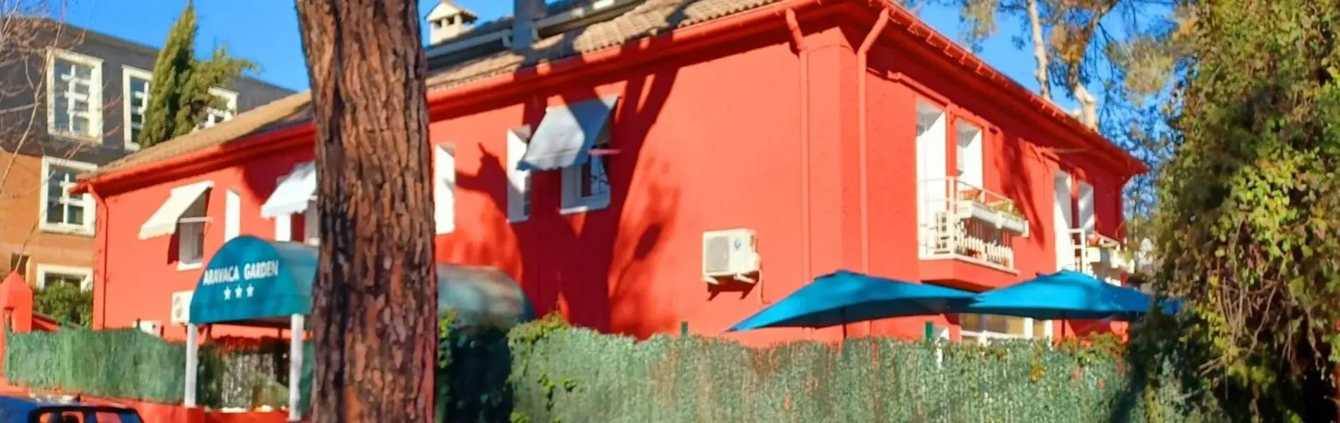 Property building in C&H Aravaca Garden Property building in C&H Aravaca Garden