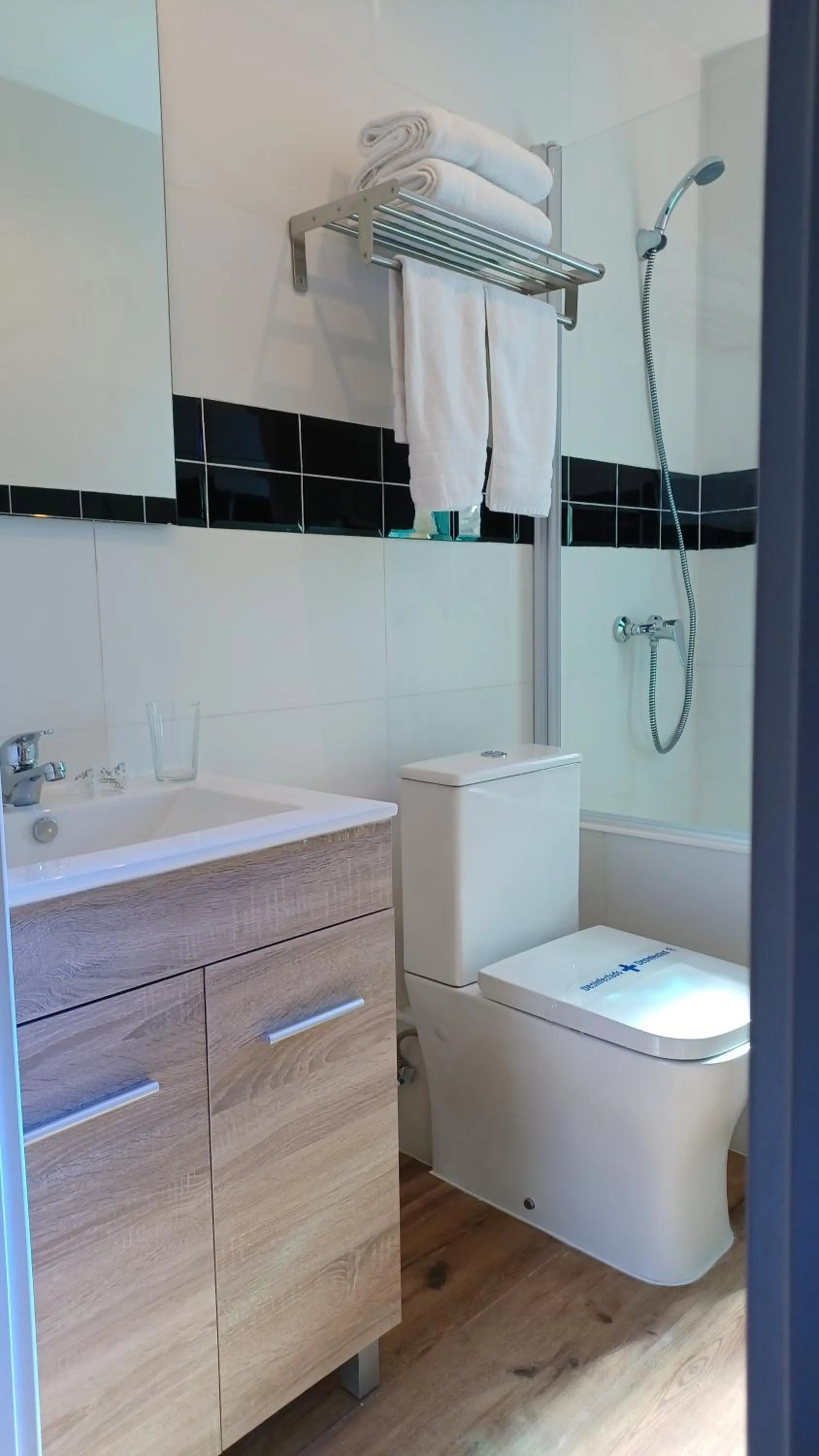 Bathroom in C&H Aravaca Garden