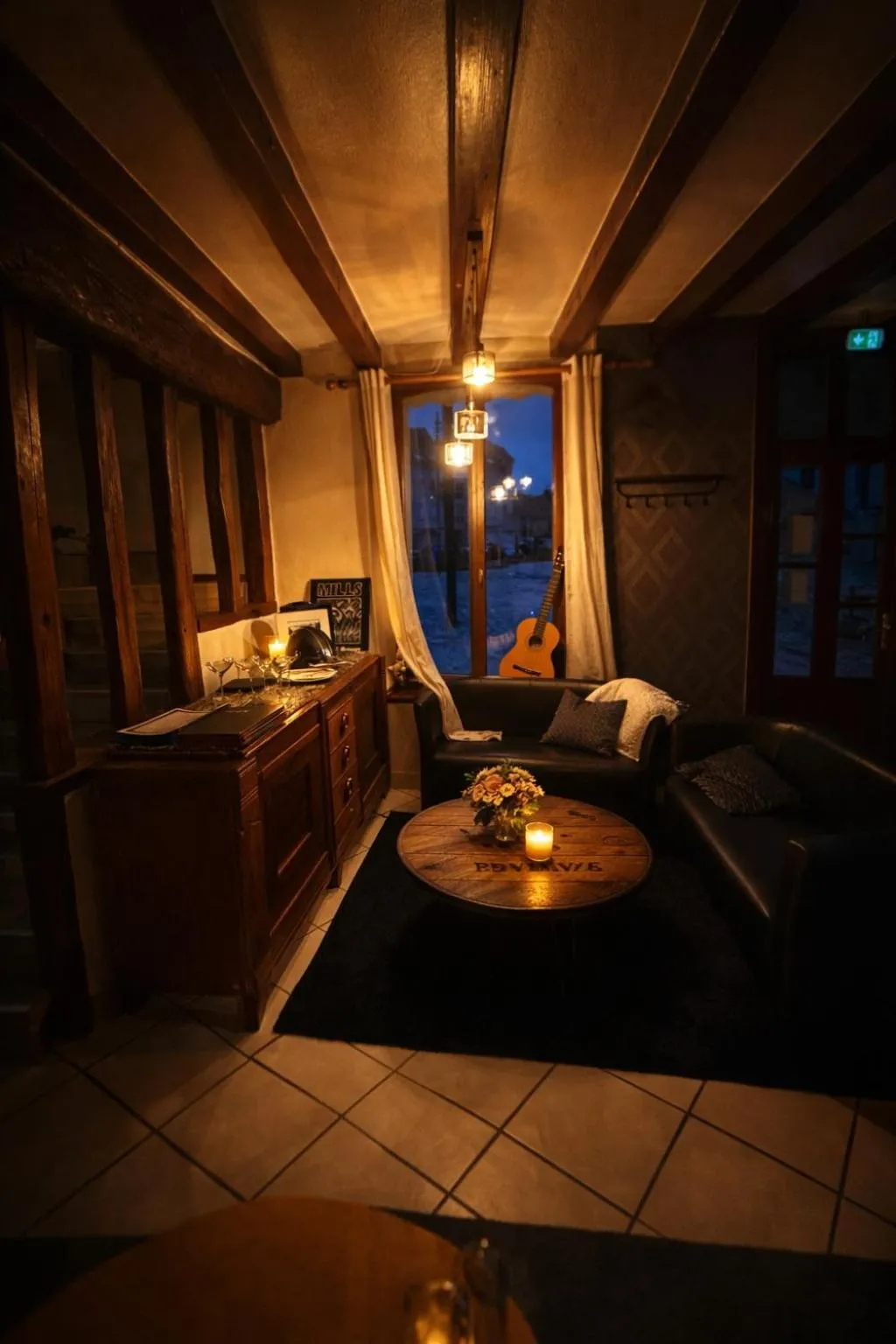 Restaurant/places to eat in Le Flaubert Hôtel