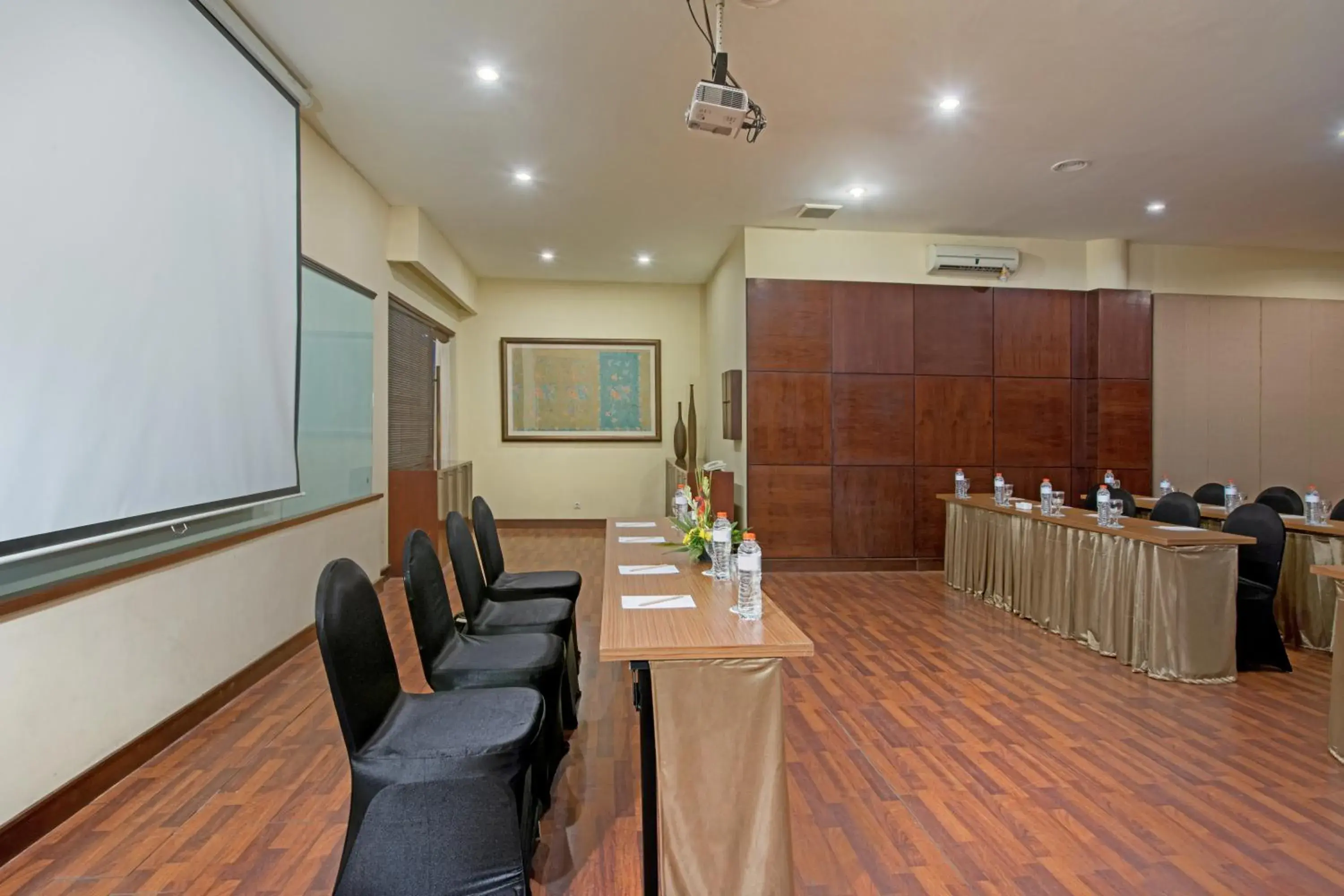 Meeting/conference room in Whiz Prime Hotel Darmo Harapan Surabaya