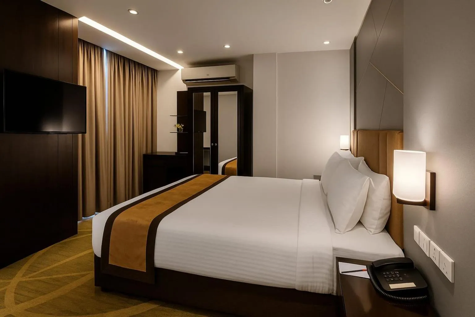 Bed in Hotel Bengal Canary Park