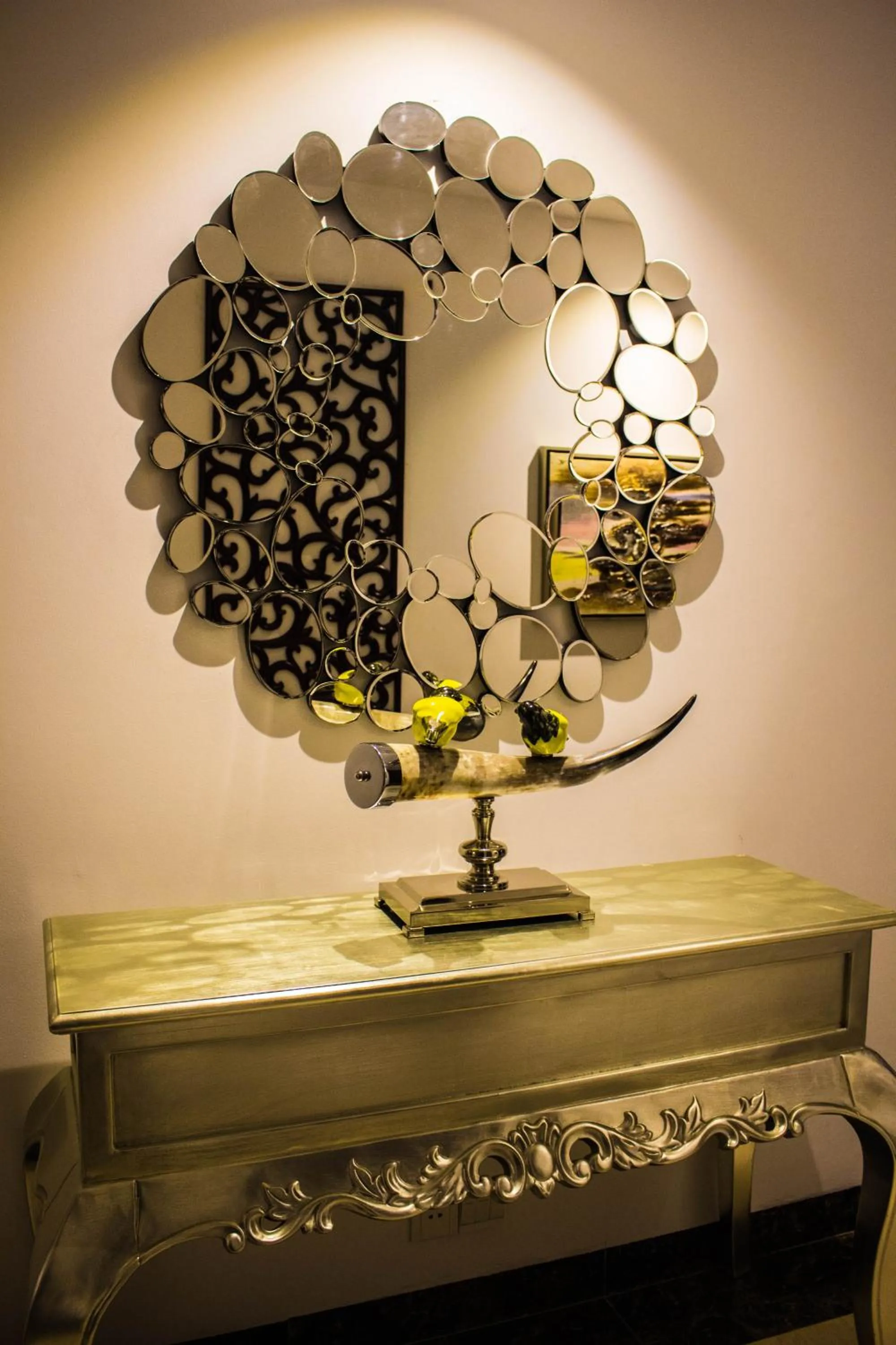 Decorative detail in Hotel Bengal Canary Park