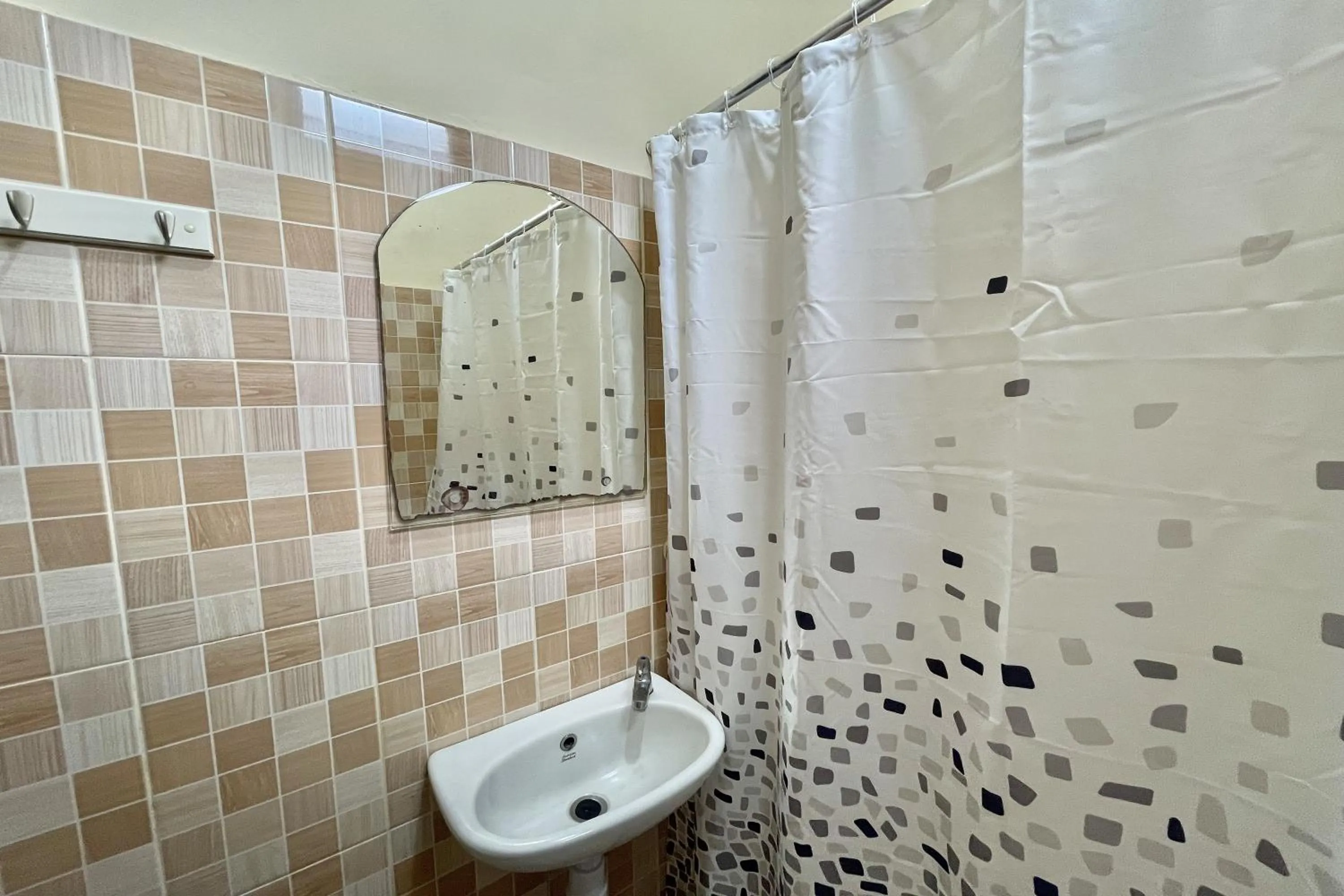 Bathroom in Whiterose Guesthouse