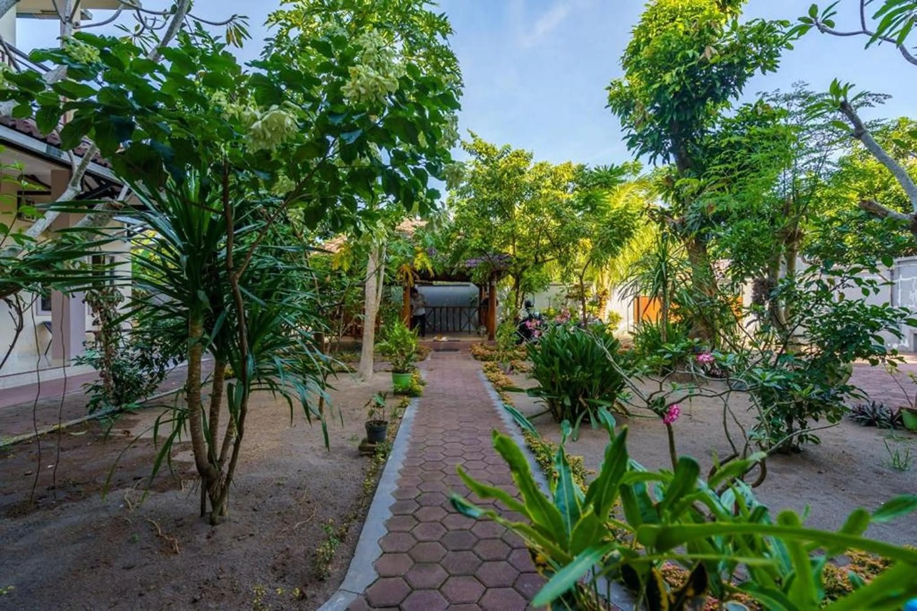 Property building in Whiterose Guesthouse