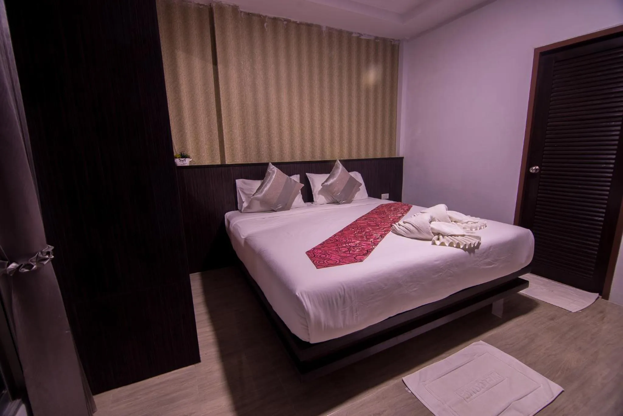 Bed in Lanta Nice Beach House