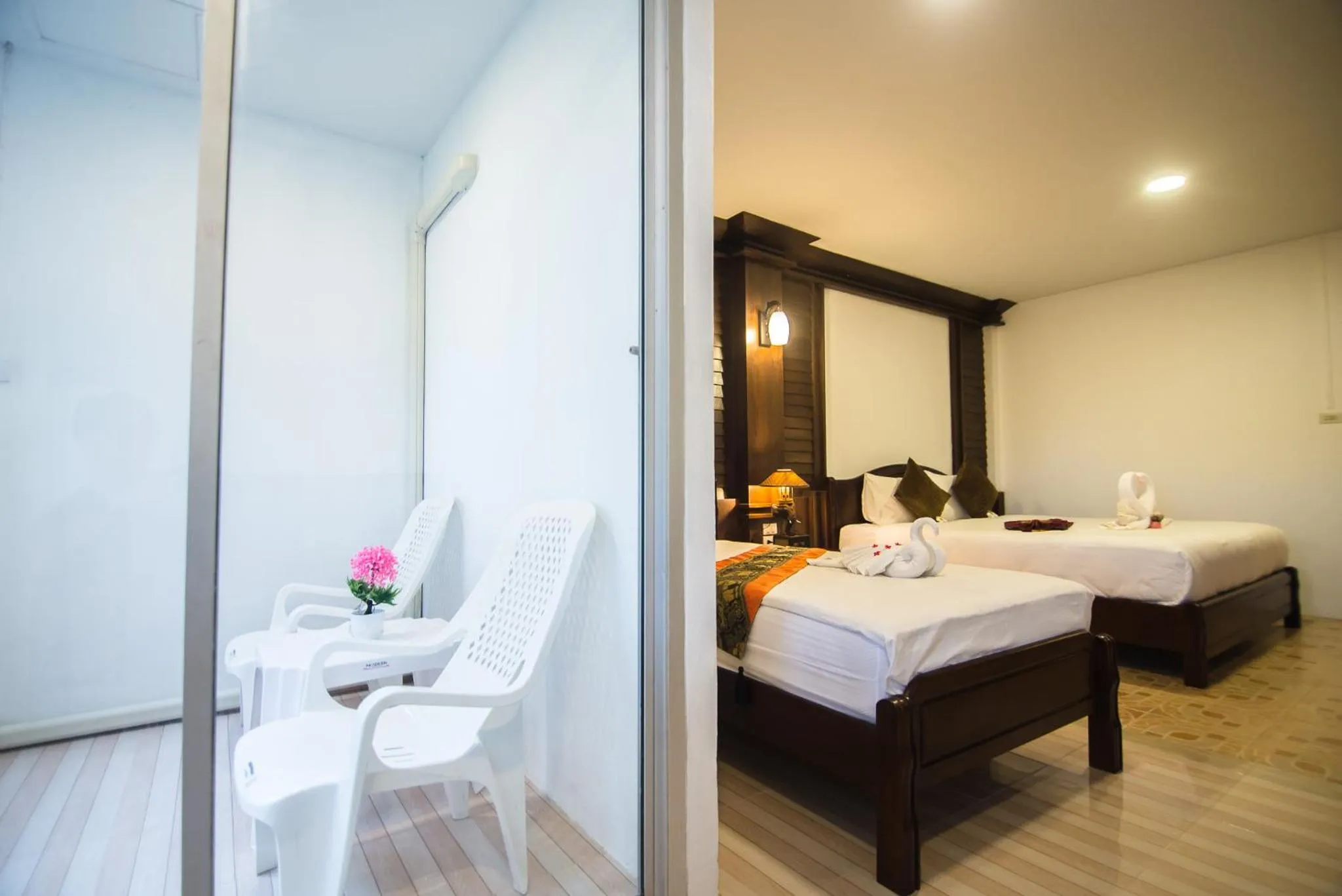 Bed in Lanta Nice Beach House