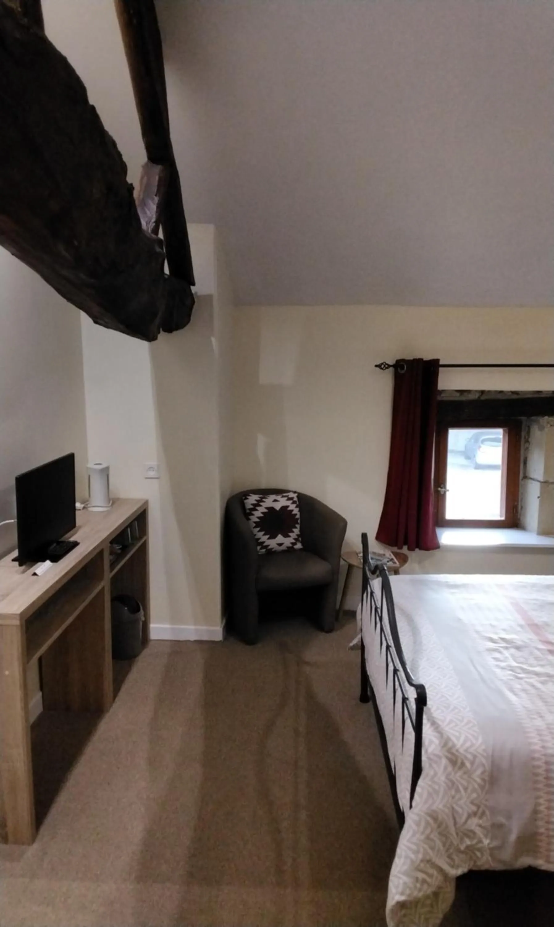 Bedroom, Bed in Le Vieux Logis