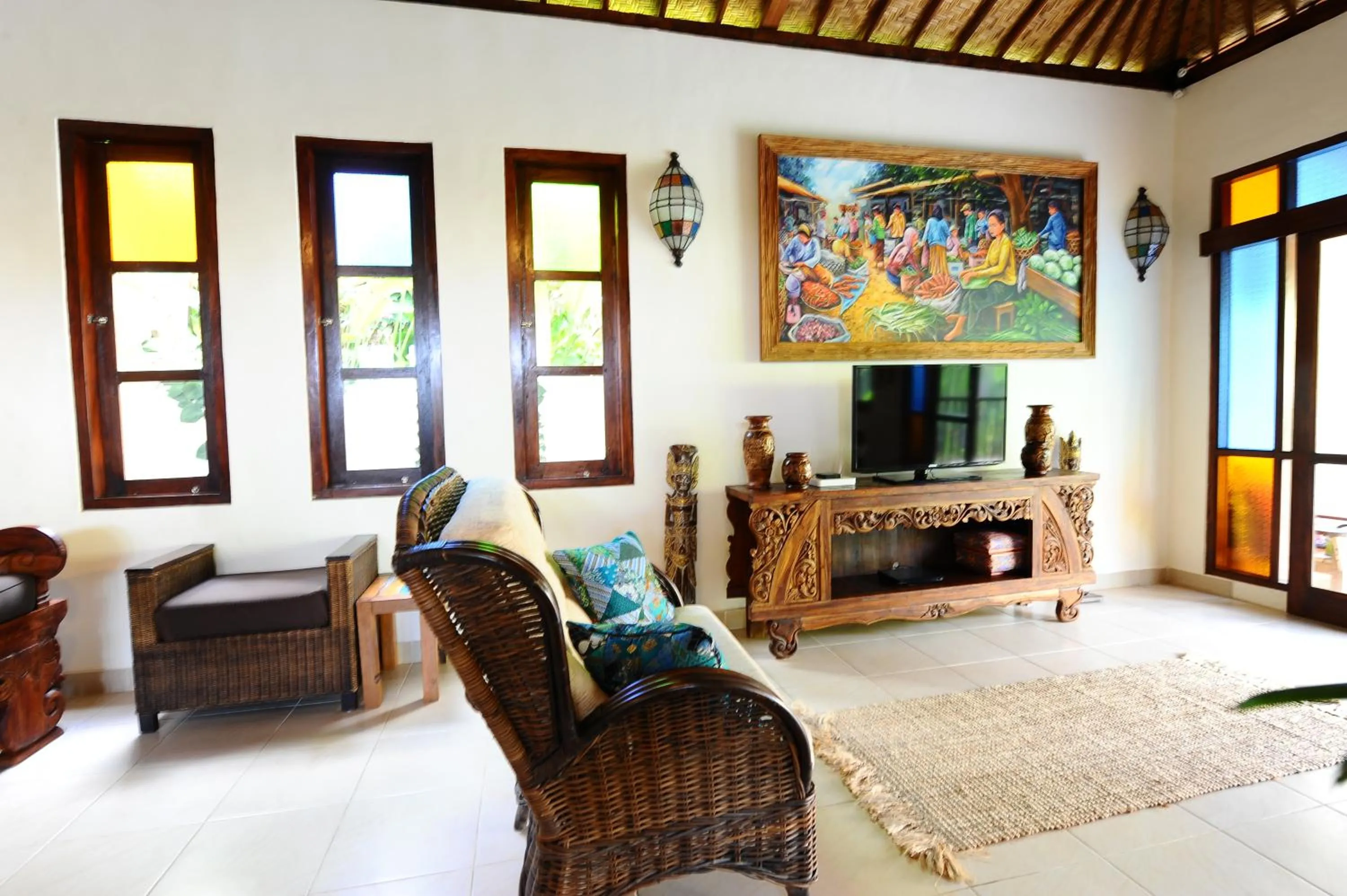 TV and multimedia in Villa Paradise