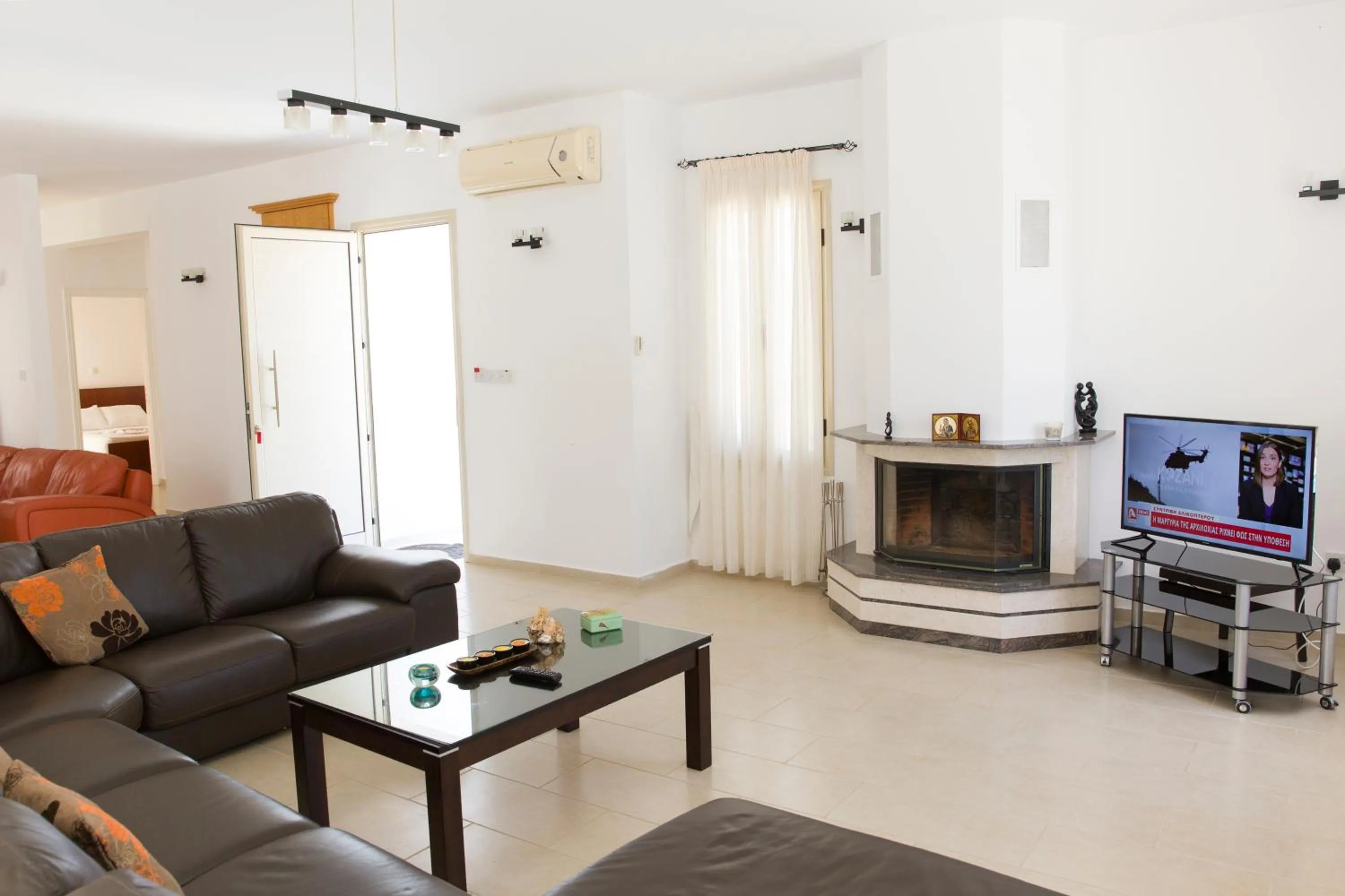 Living room in Eliofos Luxury Villa
