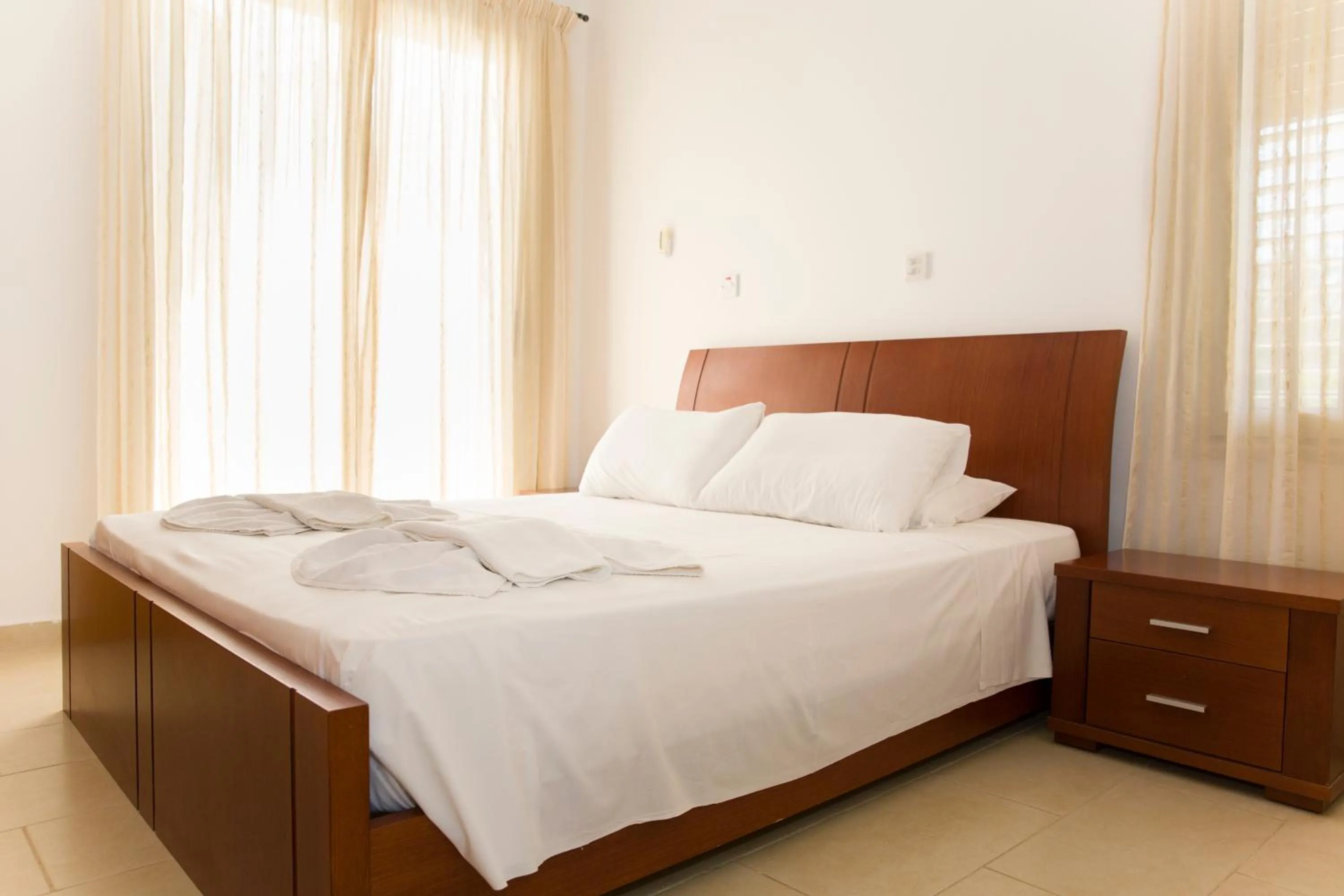 Bedroom, Bed in Eliofos Luxury Villa