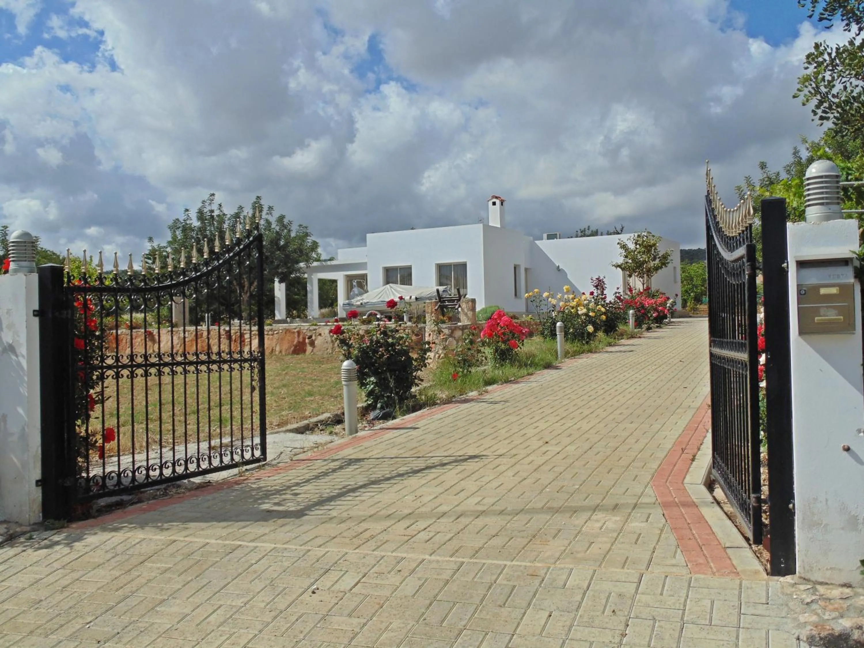 Property building in Eliofos Luxury Villa