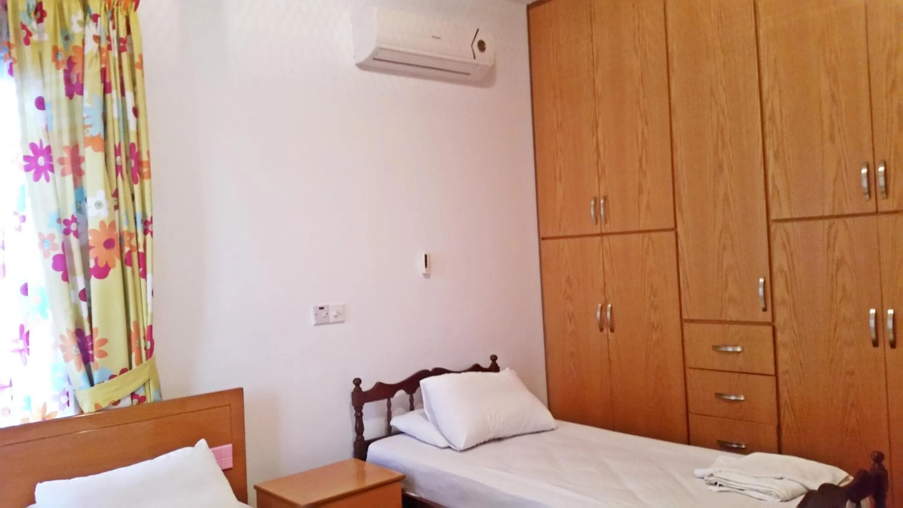 Bed in Eliofos Luxury Villa