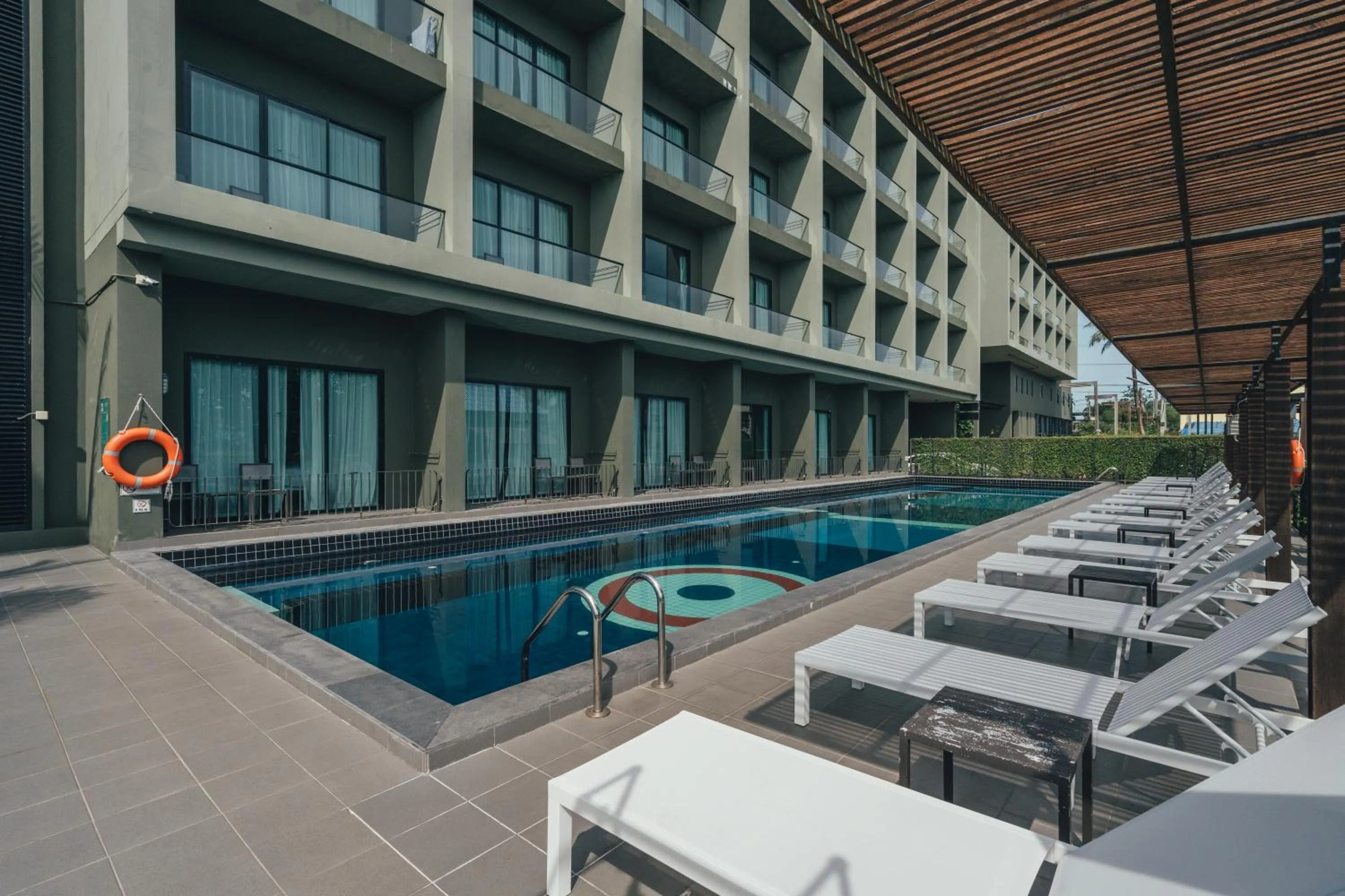 Swimming pool in Sugar Marina Hotel -AVIATOR- Phuket Airport