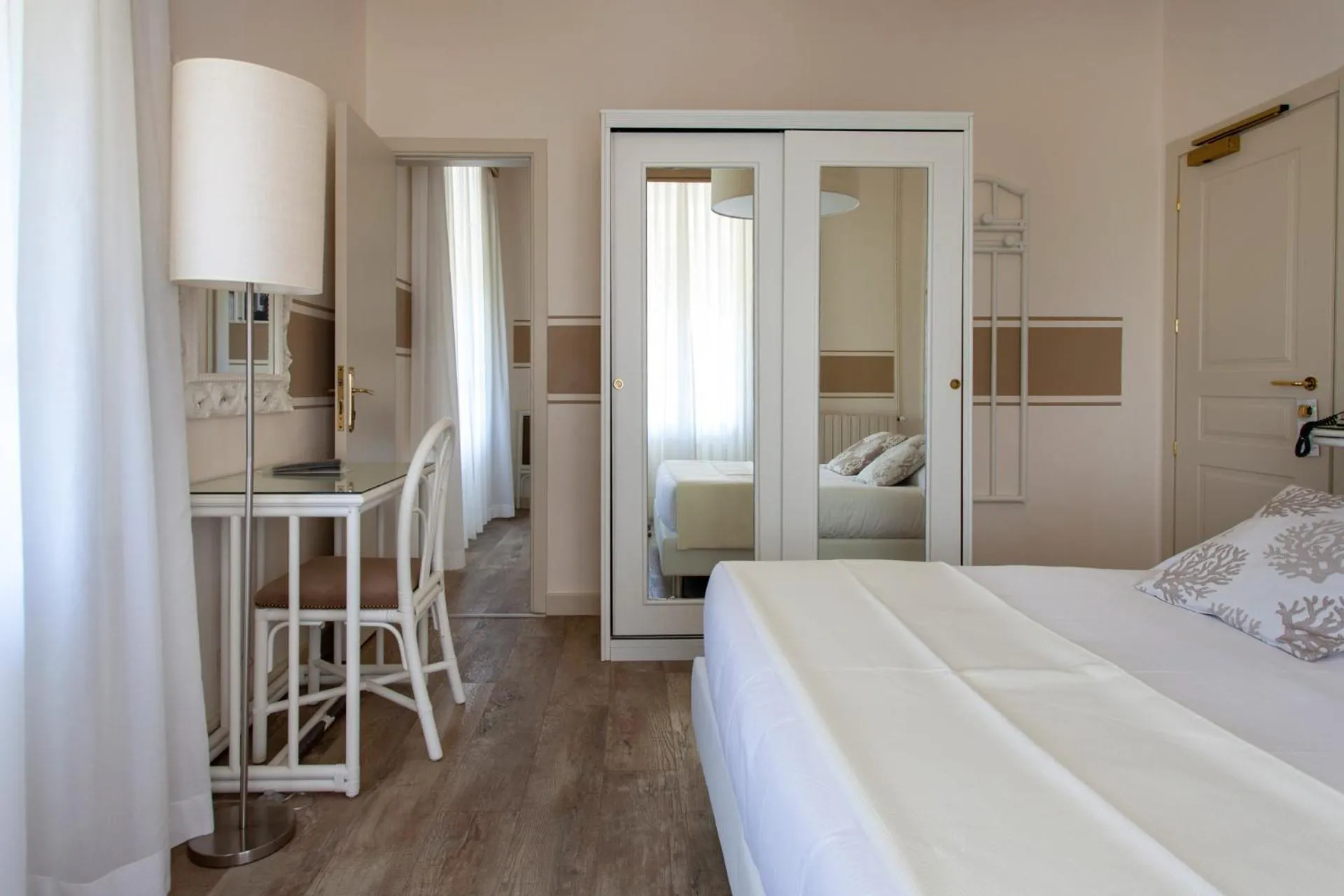 Bed in Hotel Olimpia